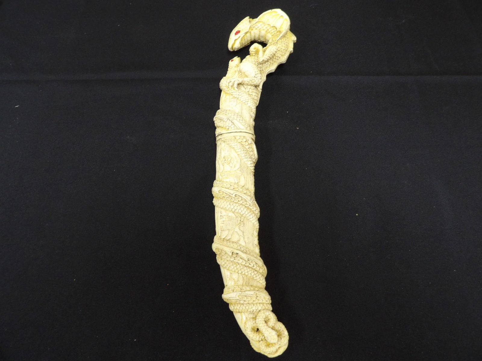 Chinese beast motif dagger - 5