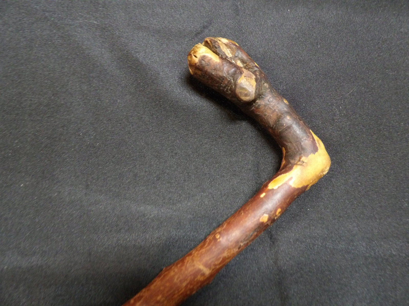 unique wood carved snake head walking cane: Approx. 37 inches long. We will inhouse ship items to you very affordable and efficient. Select self-arrange shipping.