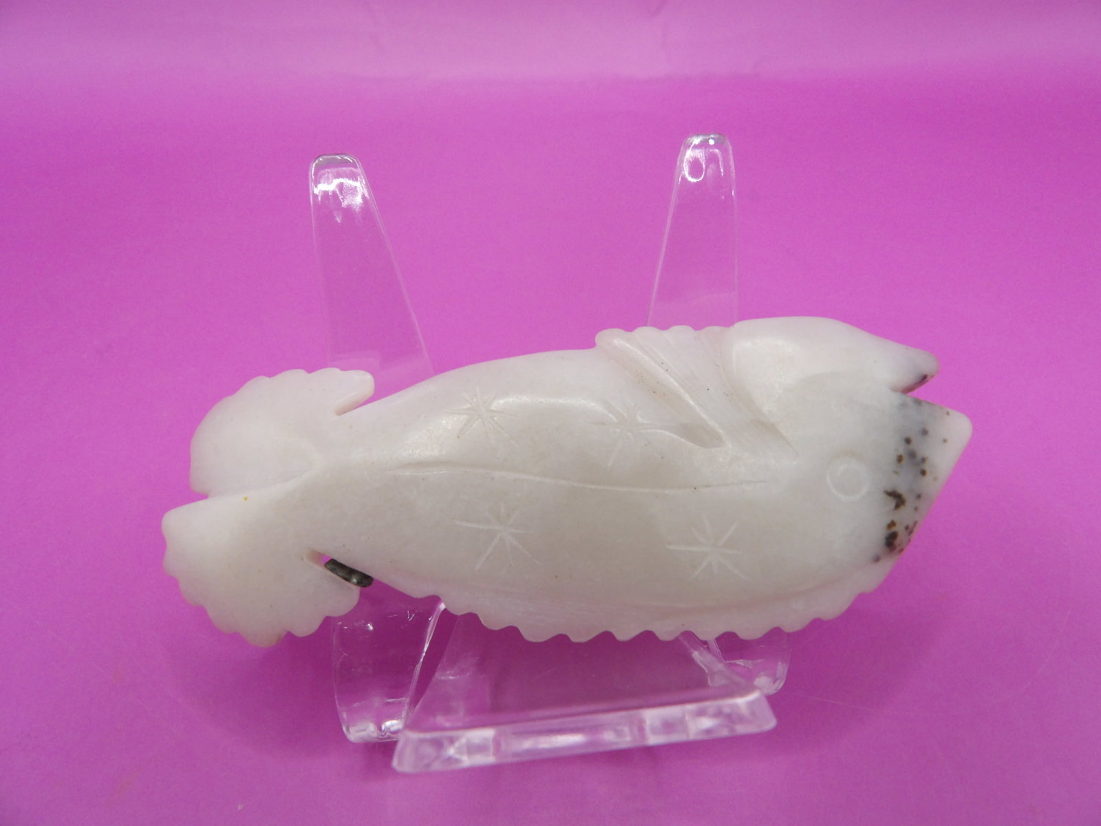Chinese jade fish carving - 2