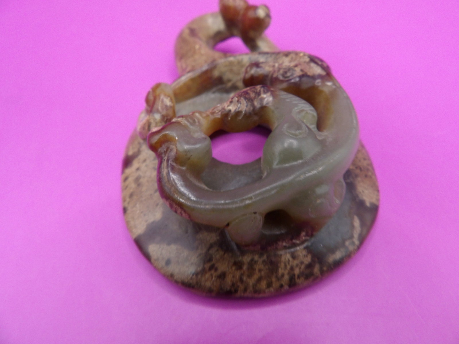 Chinese jade double Chilong carving - 4