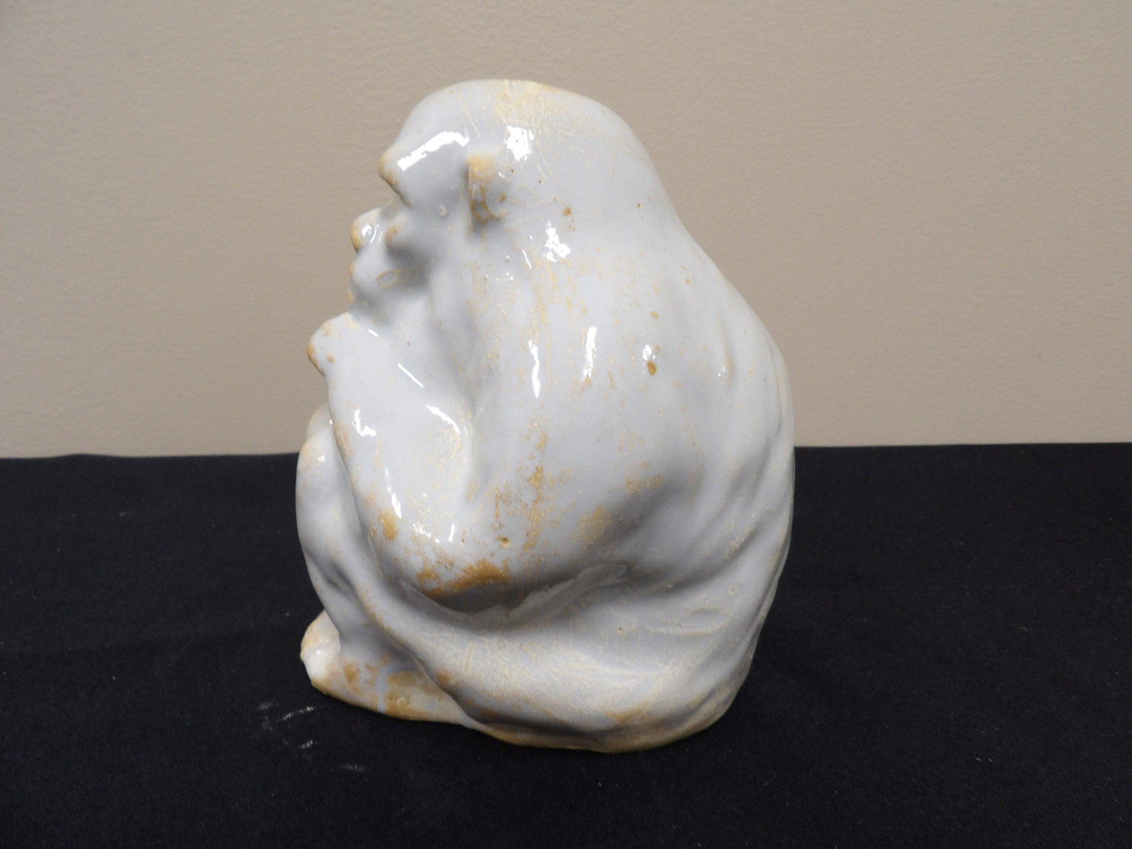 Chinese porcelain monkey figurine - 2