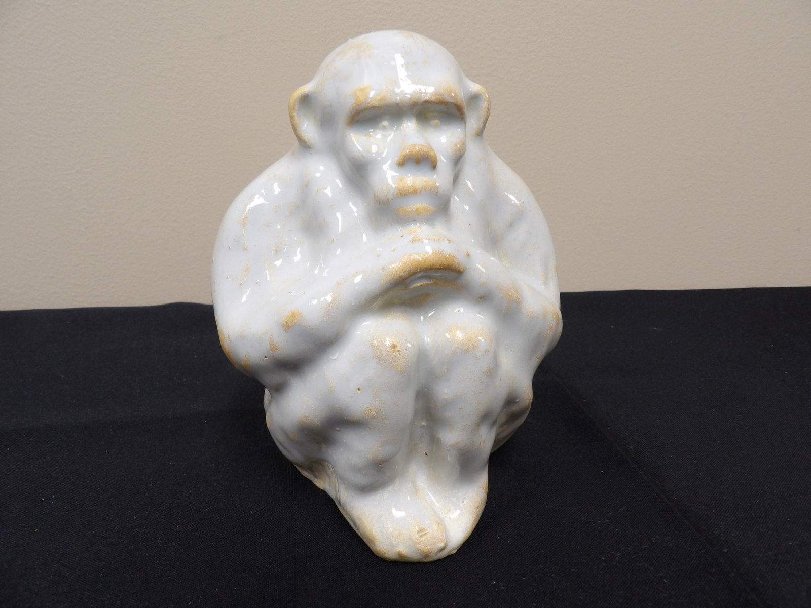 Chinese porcelain monkey figurine - 5