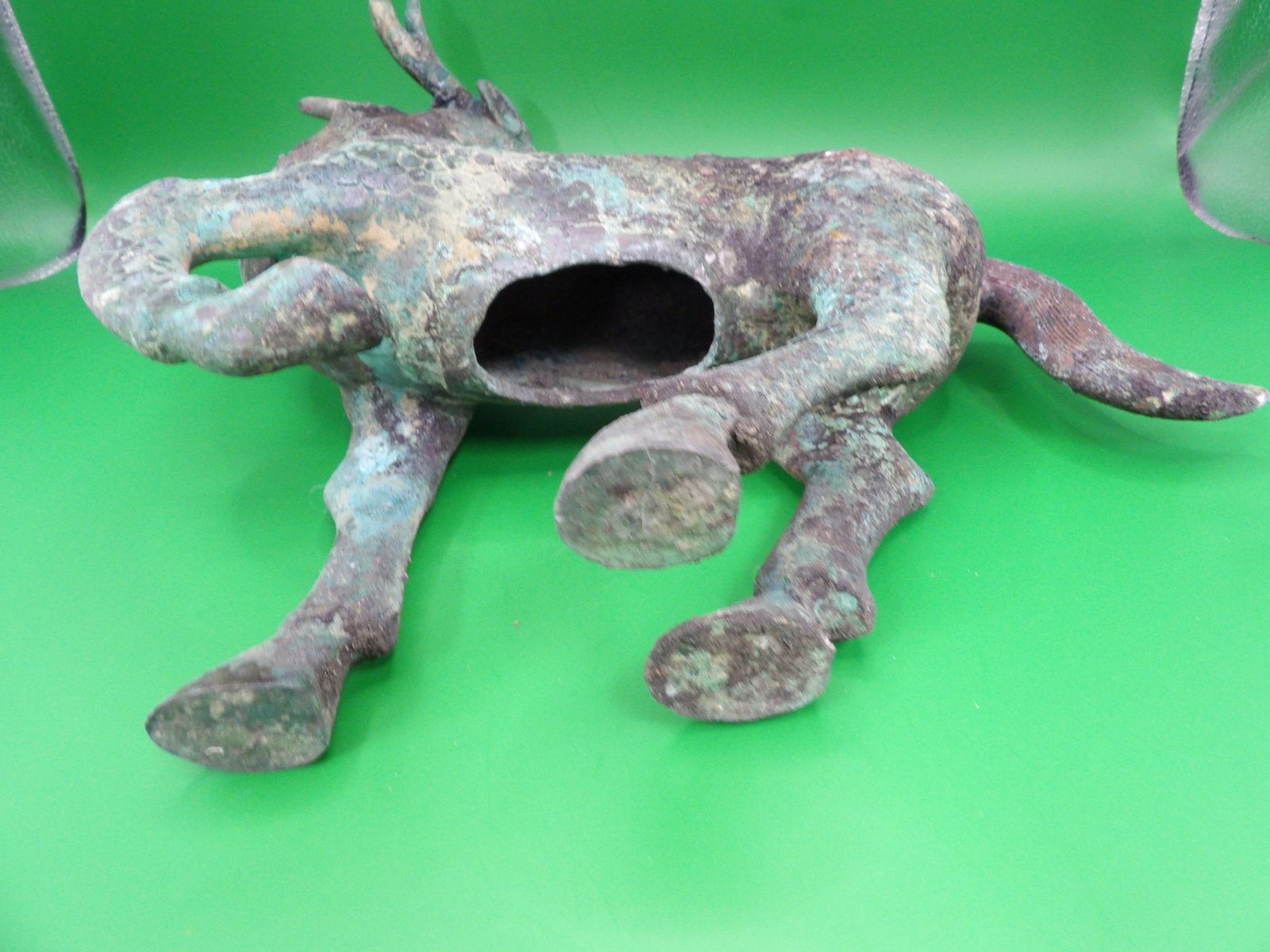 Chinese large bronze beast statue - 6