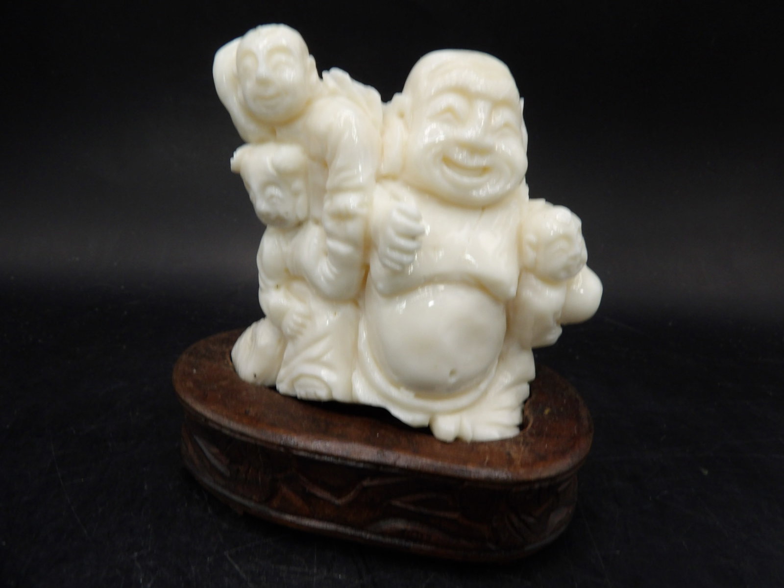 rare Chinese coral fine carved buddha and 3 boys group sculpture adhered on wooden base: 3.3 inches height including wooden base. We will inhouse ship items to you very affordable and efficient. Select self-arrange shipping.