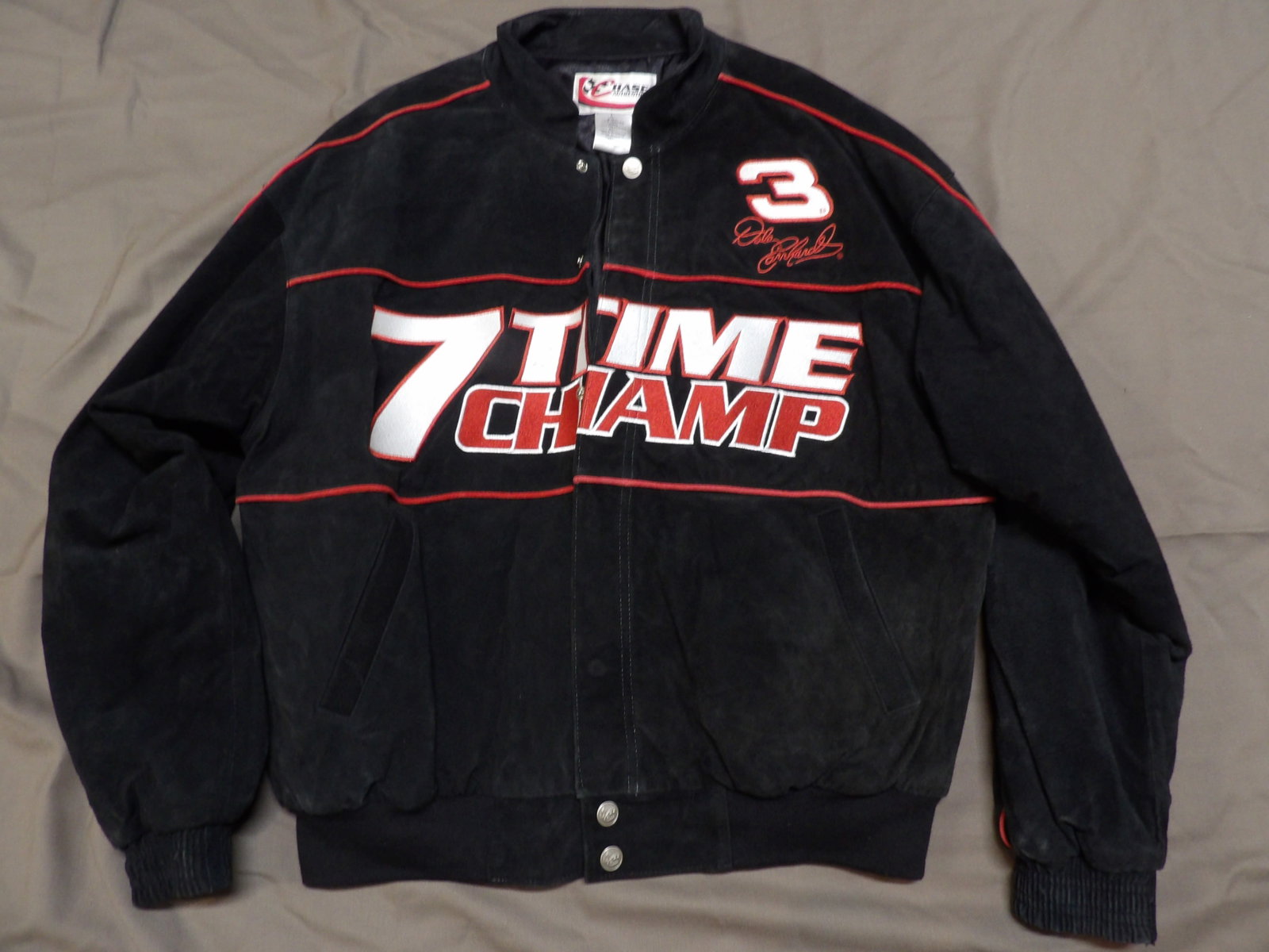 Chase Authentics Dale Earnhardt leather jacket size large: Shell is 100% leather. Polyester fill and lining. Size large. We will inhouse ship items to you very affordable and efficient. Select self-arrange shipping.