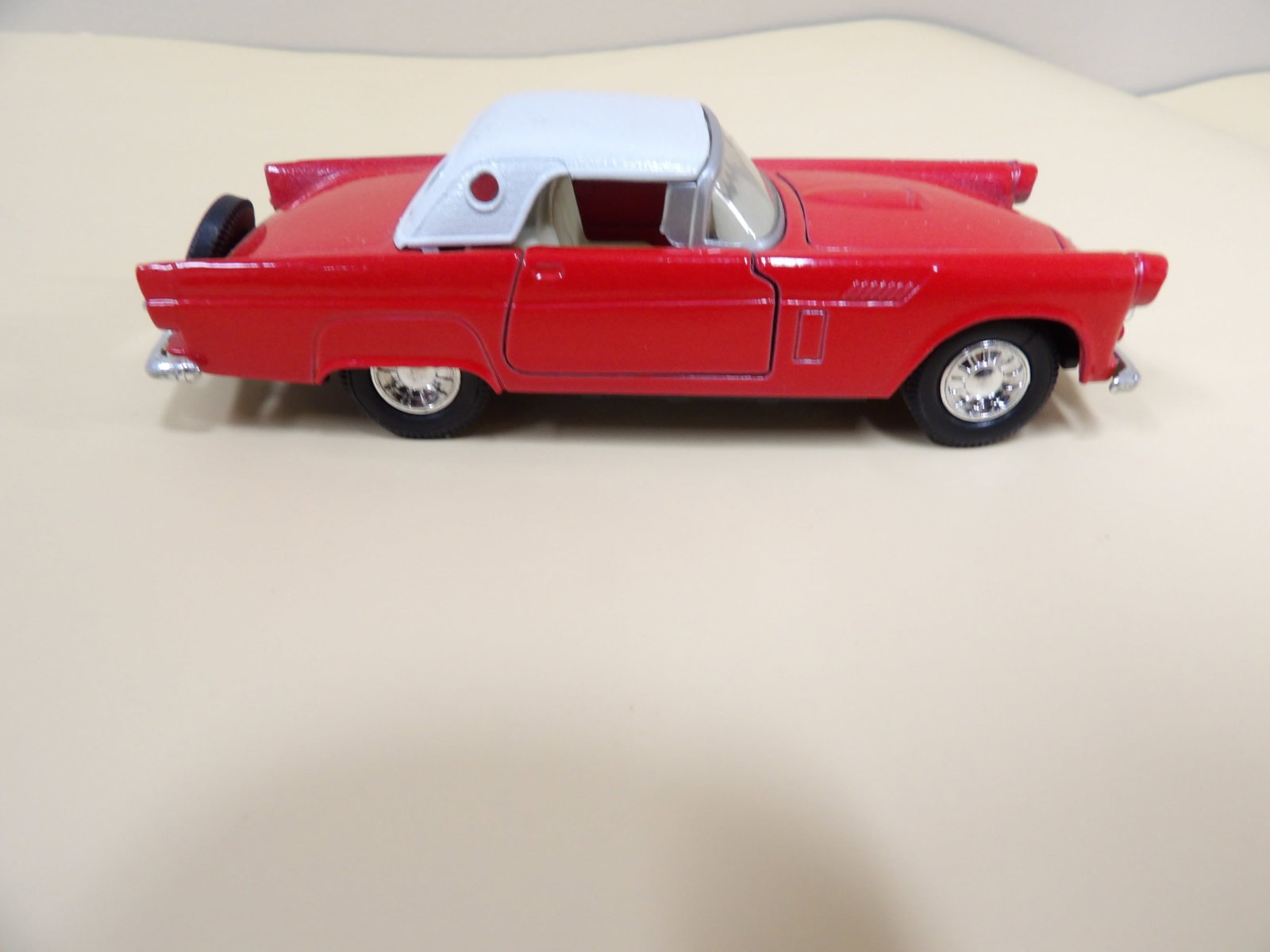 Welly 1955 Thunderbird No 9014 - 3