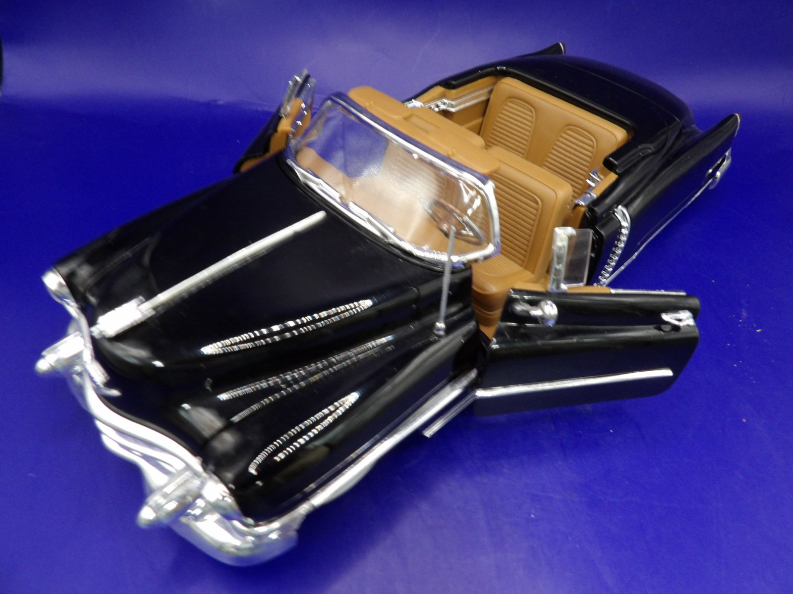 1:18 Anson Cardillac 1953 Eldorado Convertible: 11.5 inches length. We will inhouse ship items to you very affordable and efficient. Select self-arrange shipping.
