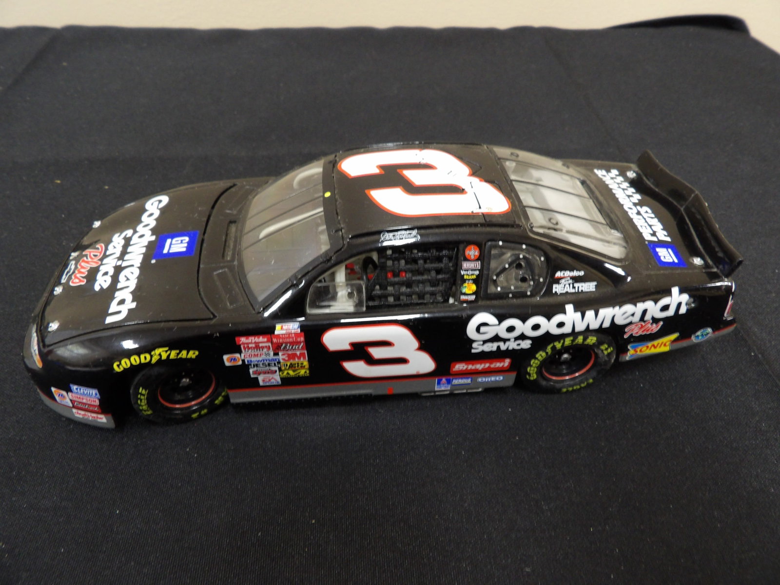 Nascar GM Dale Earnhardt Sr Goodwrench service: 8.3 inches length. We will inhouse ship items to you very affordable and efficient. Select self-arrange shipping.