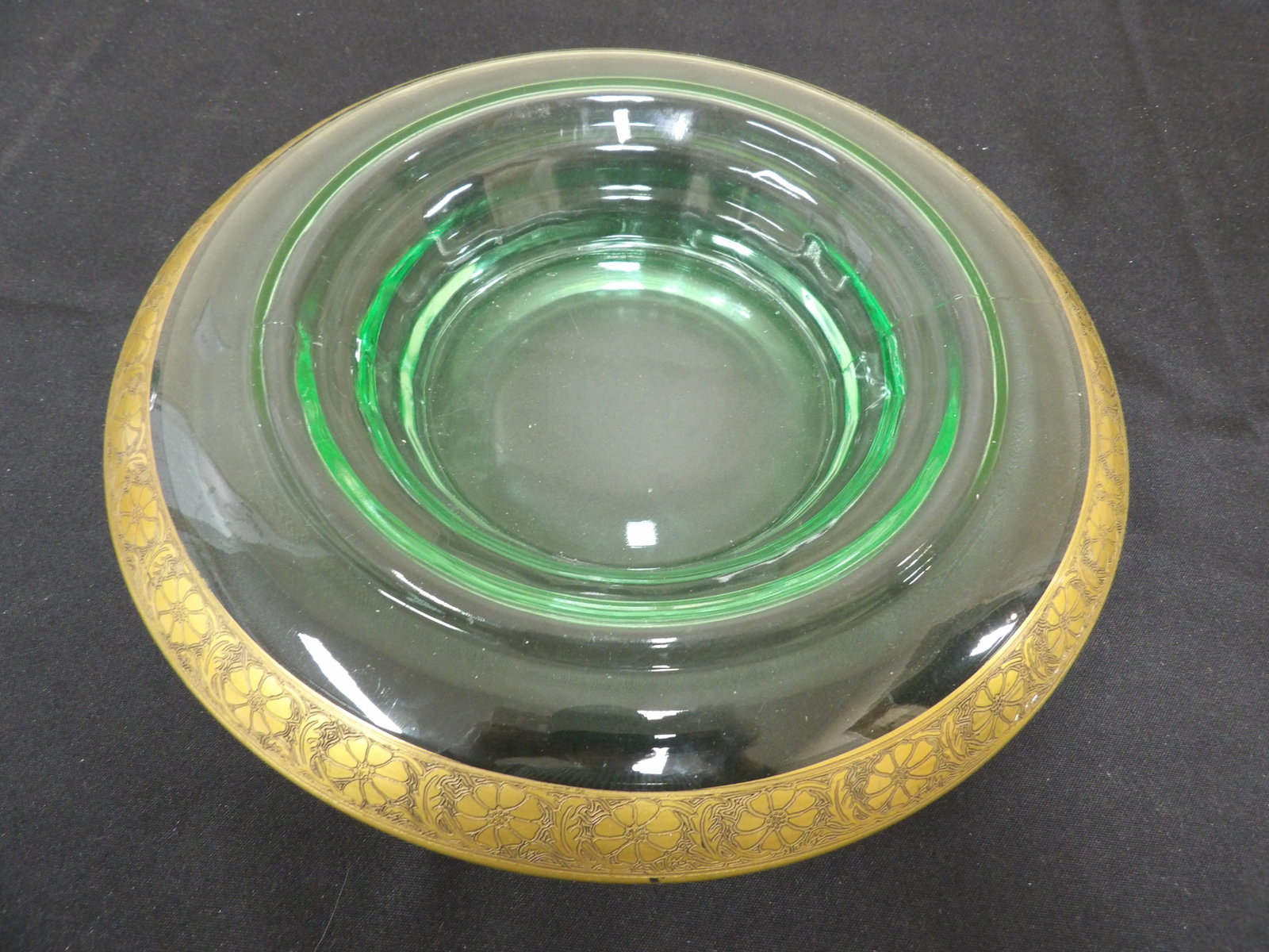 green depression glass console bowl with gold trim circa 1930s-1940s: 11.4 inches diameter.