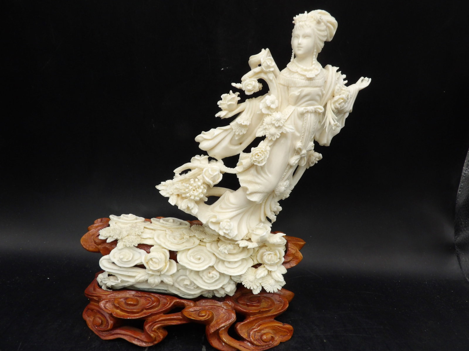 amazing estate Chinese carved fairy on clouds and custom base - No Export: 8.5 inches height including custom wood base. No international shipping. From Atlanta, Georgia estate. We will inhouse ship items to you very affordable and efficient. Select self-arrange shipping.