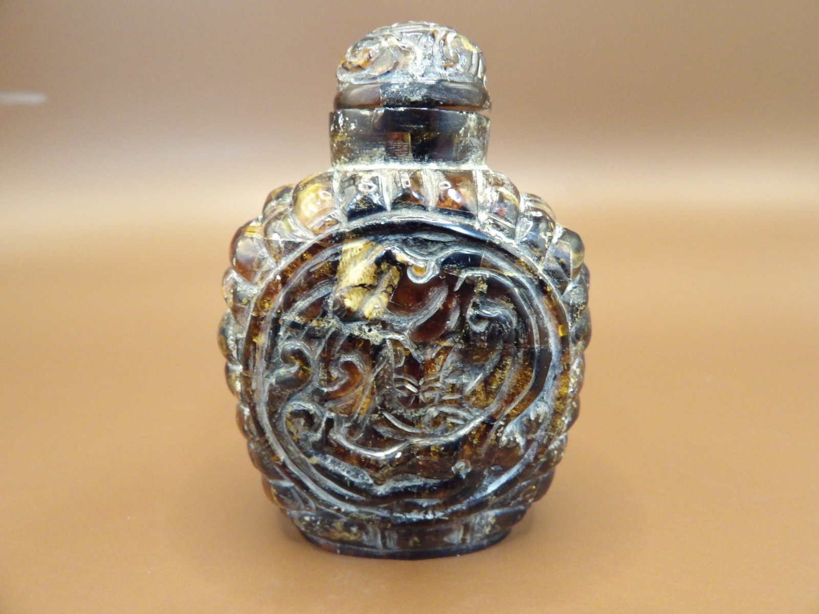 Chinese antique amber snuff bottle - 3