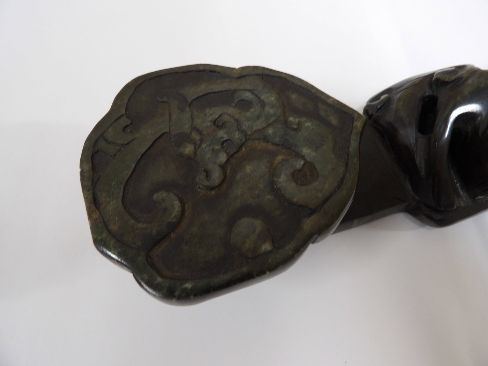 Chinese carved gem stone scepter - 2