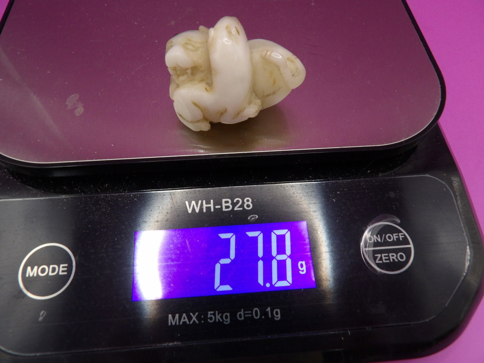 Chinese jade double beast carving - 5