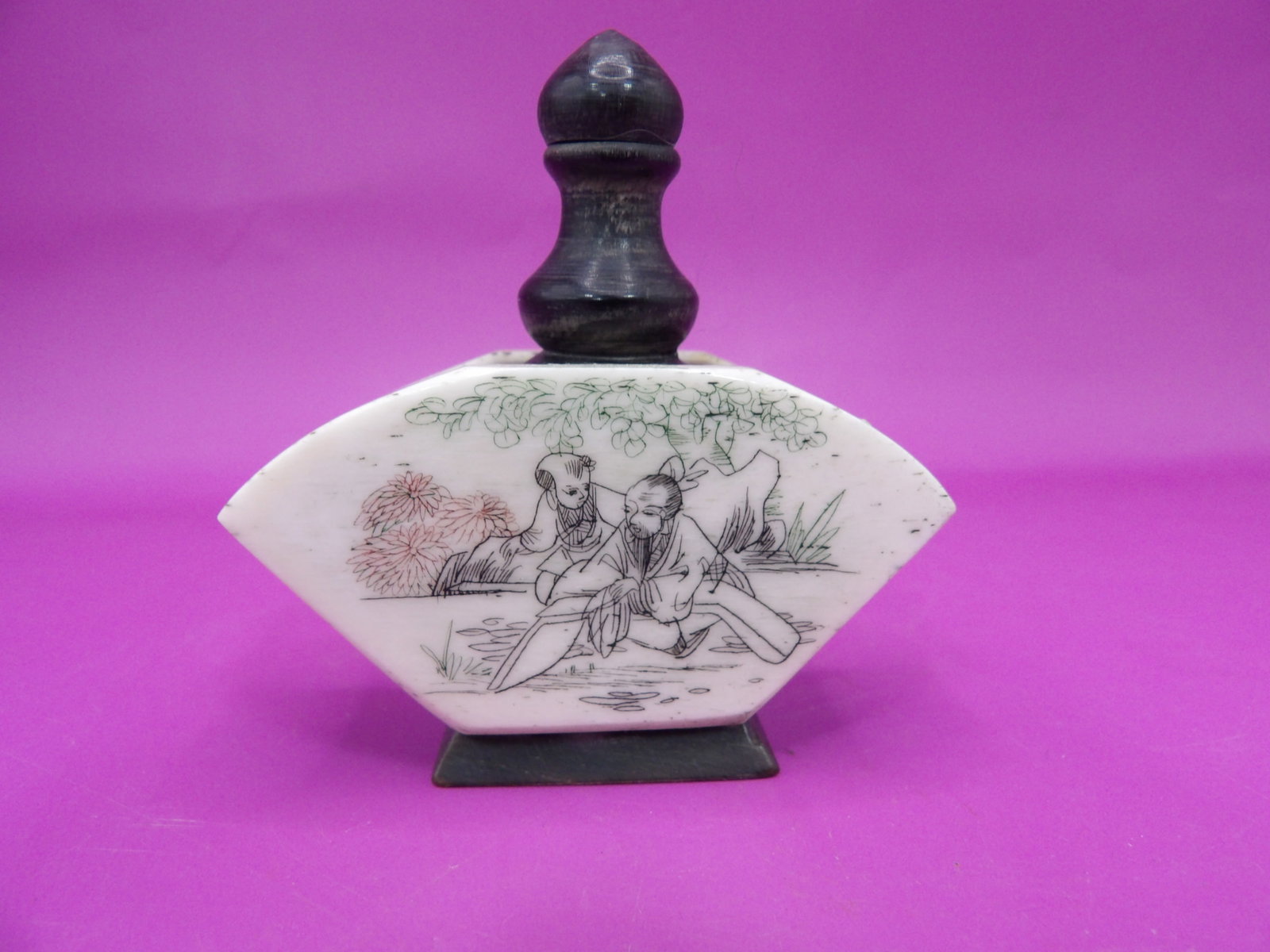 antique Chinese carved bone snuff bottle with figural and landscape deco: 2.7 inches height.