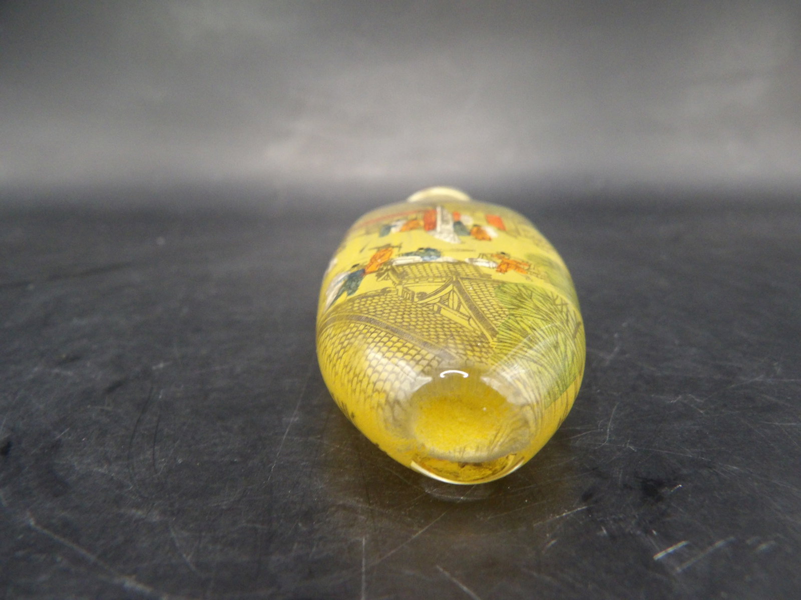Chinese reverse inside hand painted glass snuff bottle - 3