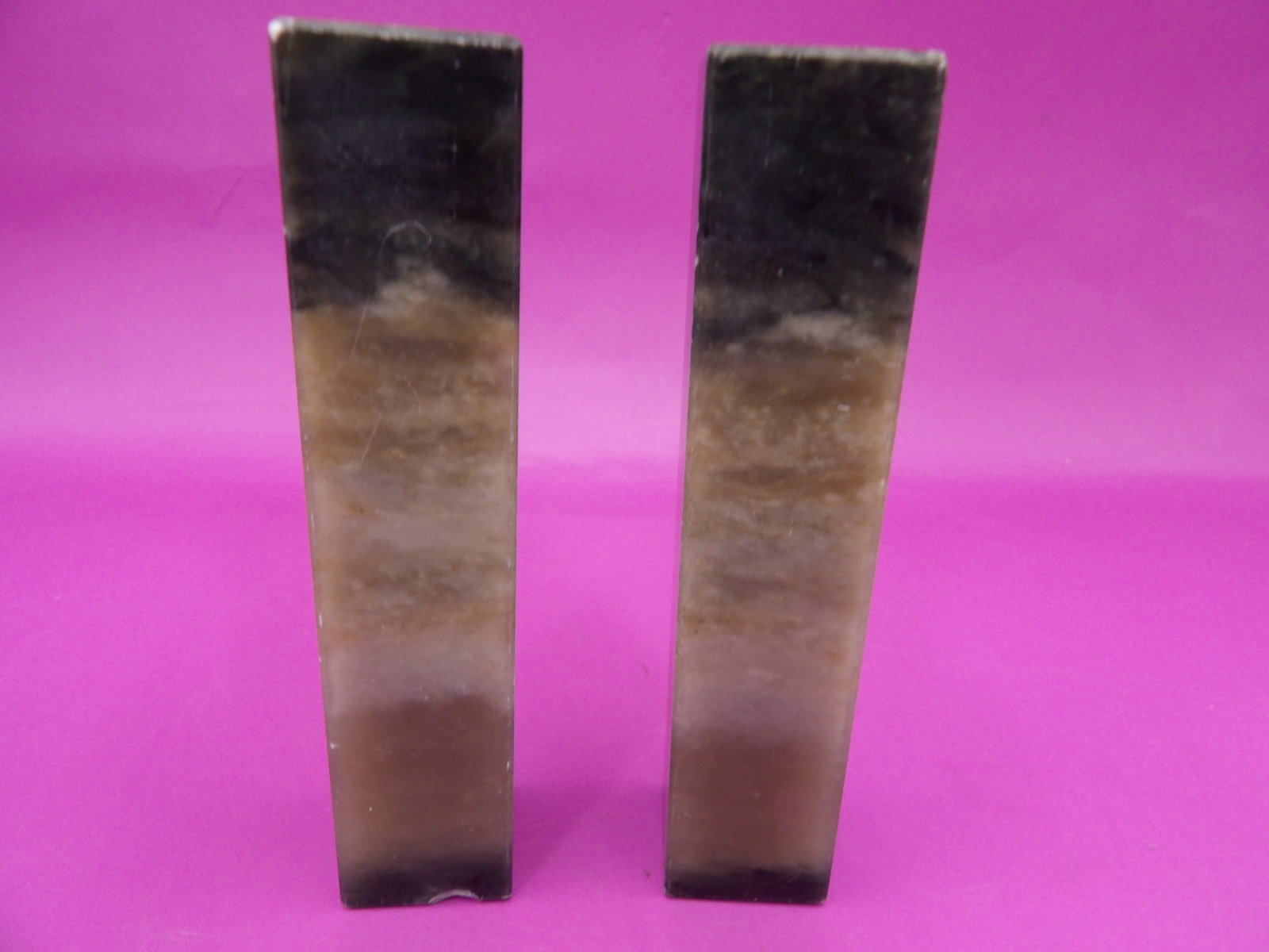 pair of Chinese bottom uncut polished stone chop seals: 3.8 inches height. We will inhouse ship items to you very affordable and efficient. Select self-arrange shipping.