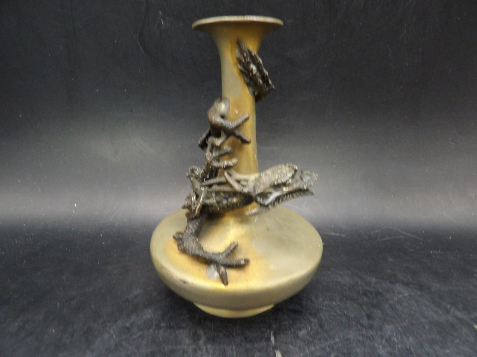 fine bronze vase with dragon motif probably Japanese Meiji period: 4.6 inches height. We will inhouse ship items to you very affordable and efficient. Select self-arrange shipping.