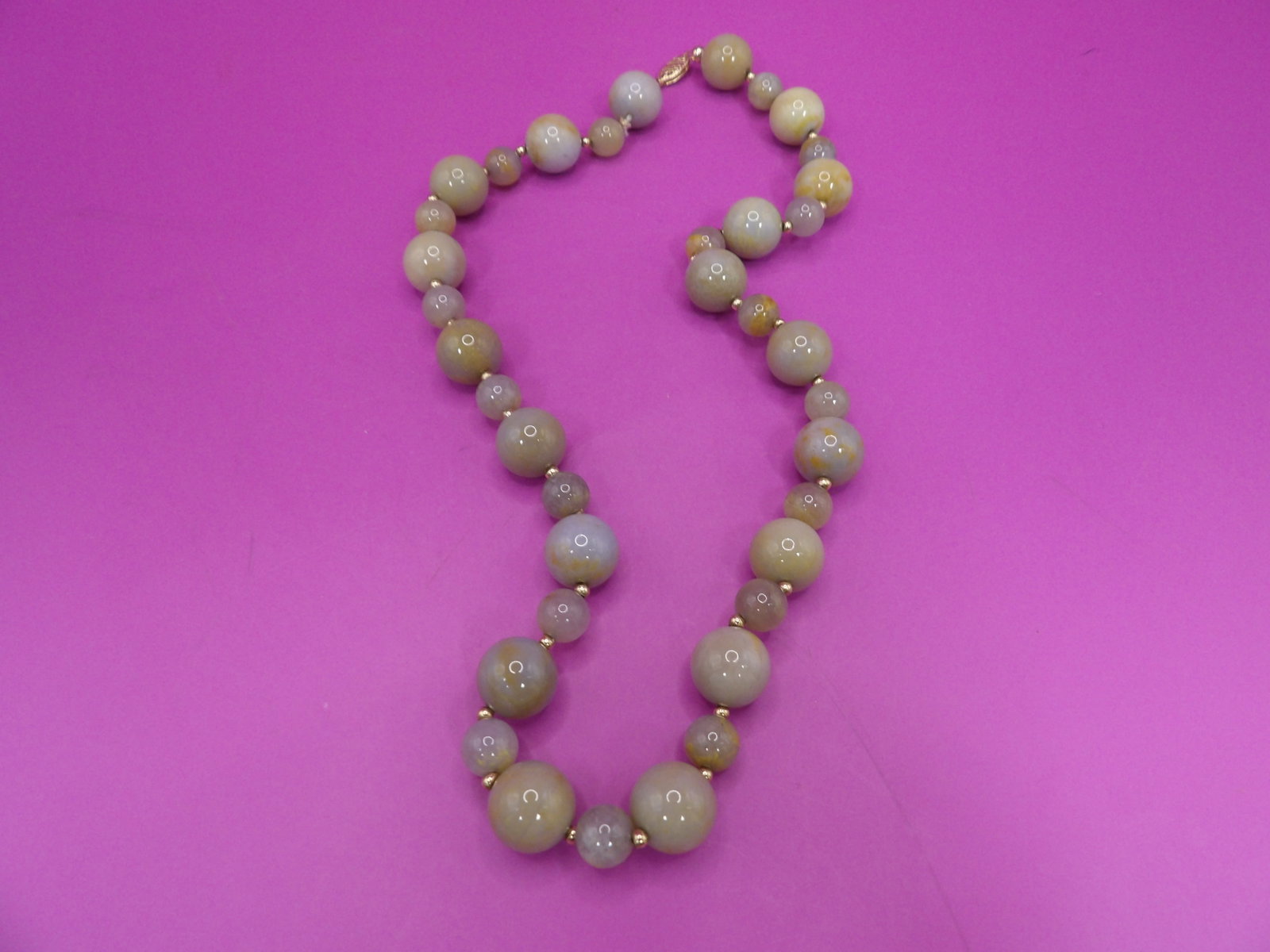 Chinese jade gold beaded necklace marked 14k on clasp - Self arranged shipping is in house shipping.: 18 inches long. We will inhouse ship items to you very affordable and efficient. Select self-arrange shipping.