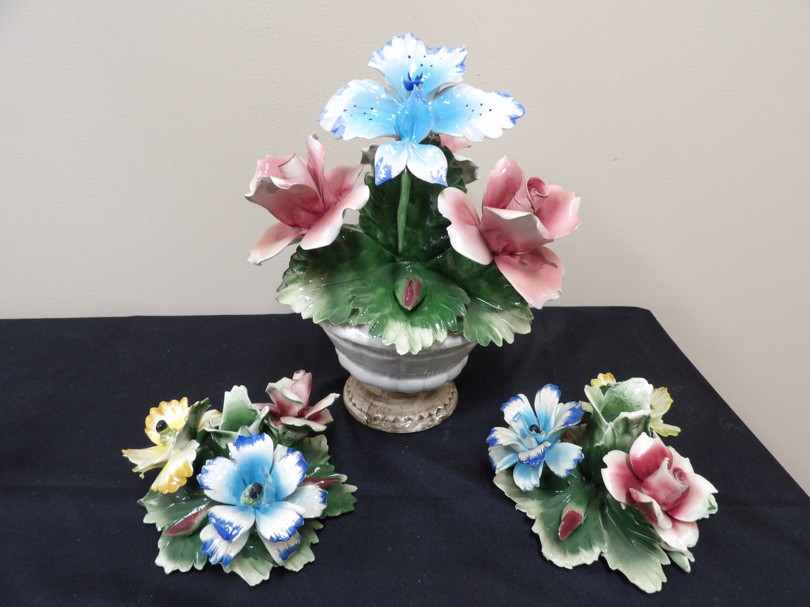 lot of 3 Nuova Capodimonte ceramic floral centerpiece and candle holders (1 of 7)