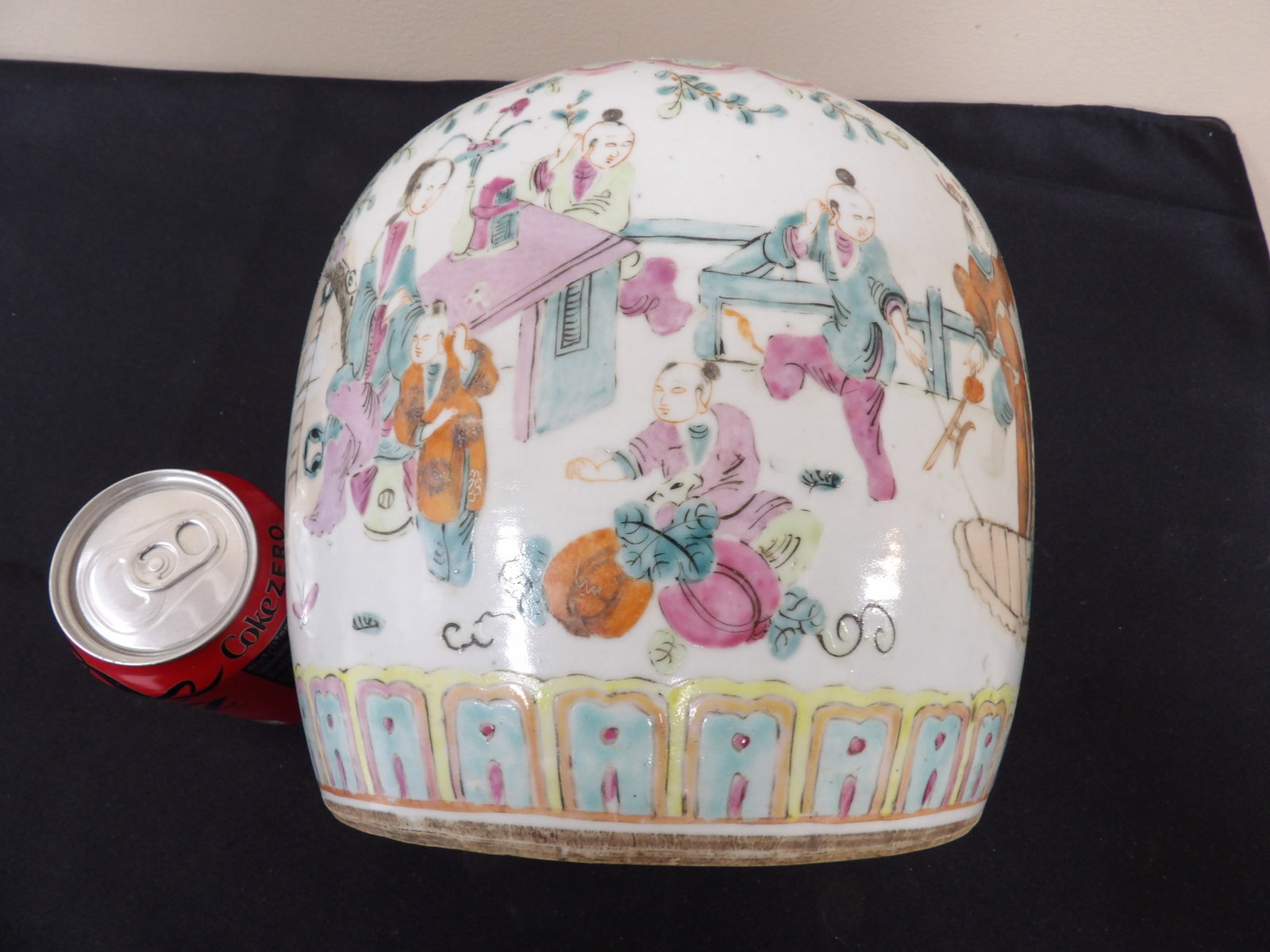 antique Chinese Qing dynasty fine hand painted porcelain jar: Size is 8 x 8 x 8 inches. We will inhouse ship items to you very affordable and efficient. Select self-arrange shipping.