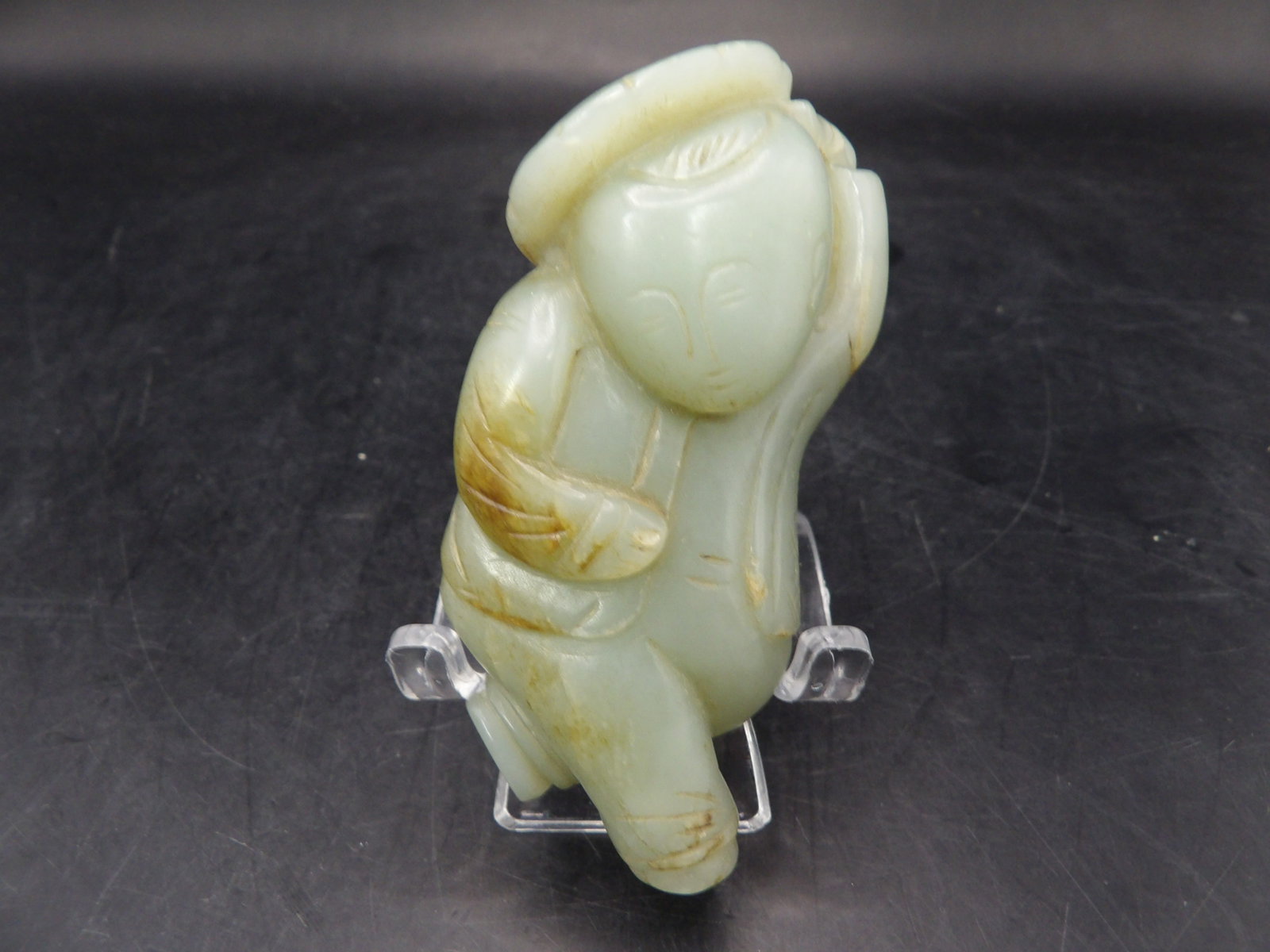 Chinese jade boy holding lotus carving: Approx. 3 inches height. 94 grams. We will inhouse ship items to you very affordable and efficient. Select self-arrange shipping.
