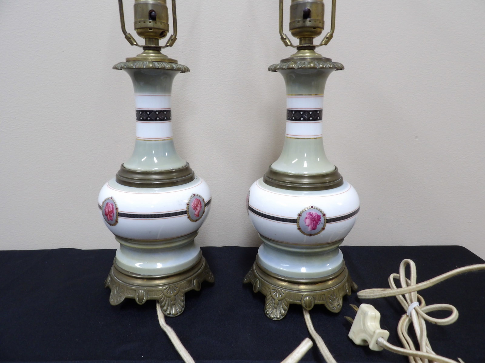 Lot of 2 antique European porcelain lamps: Over 19 inches height. We will inhouse ship items to you very affordable and efficient. Select self-arrange shipping.