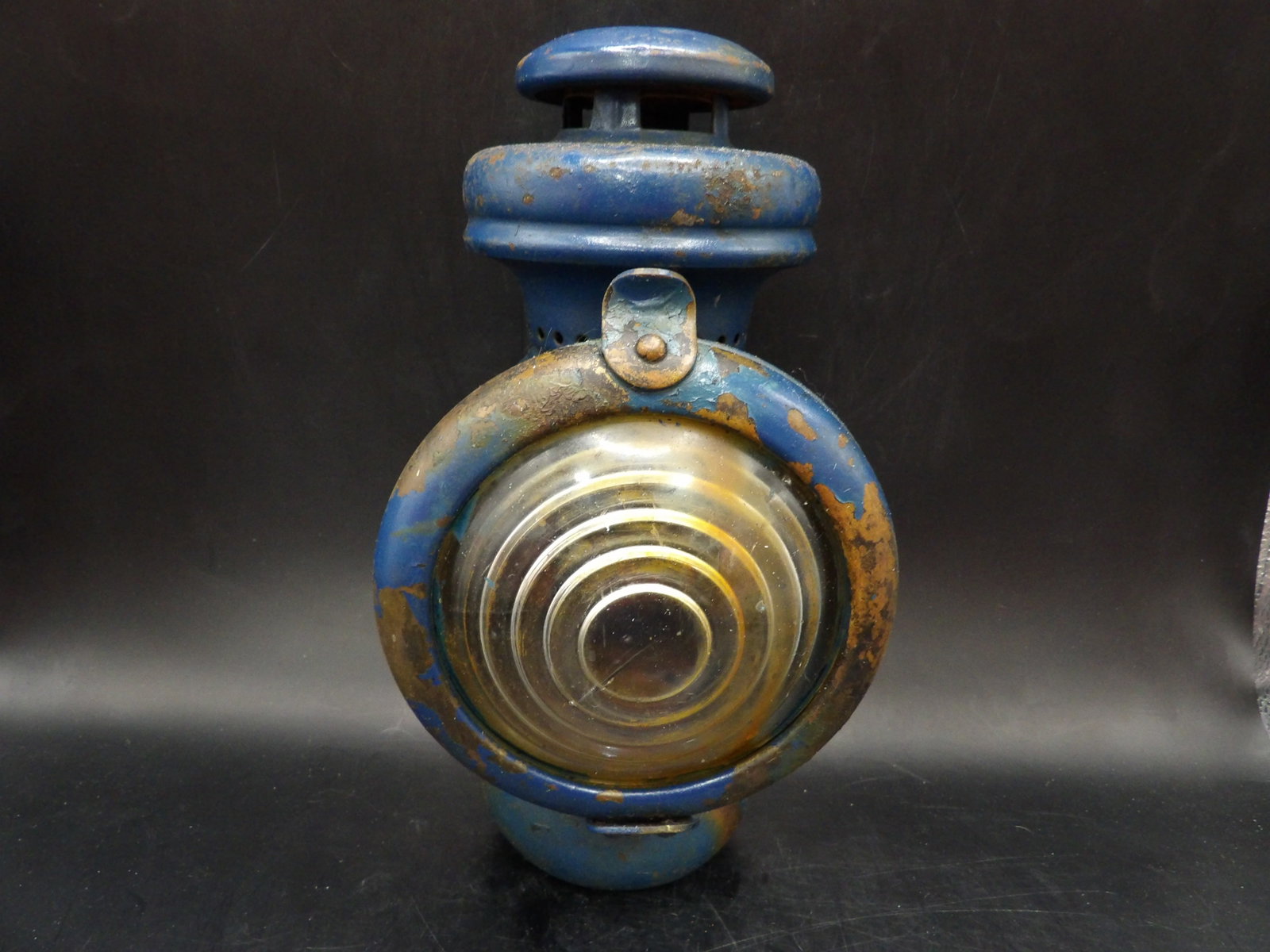 Antique or Vintage blue color driving lamp: 9 inches height. We will inhouse ship items to you very affordable and efficient. Select self-arrange shipping.