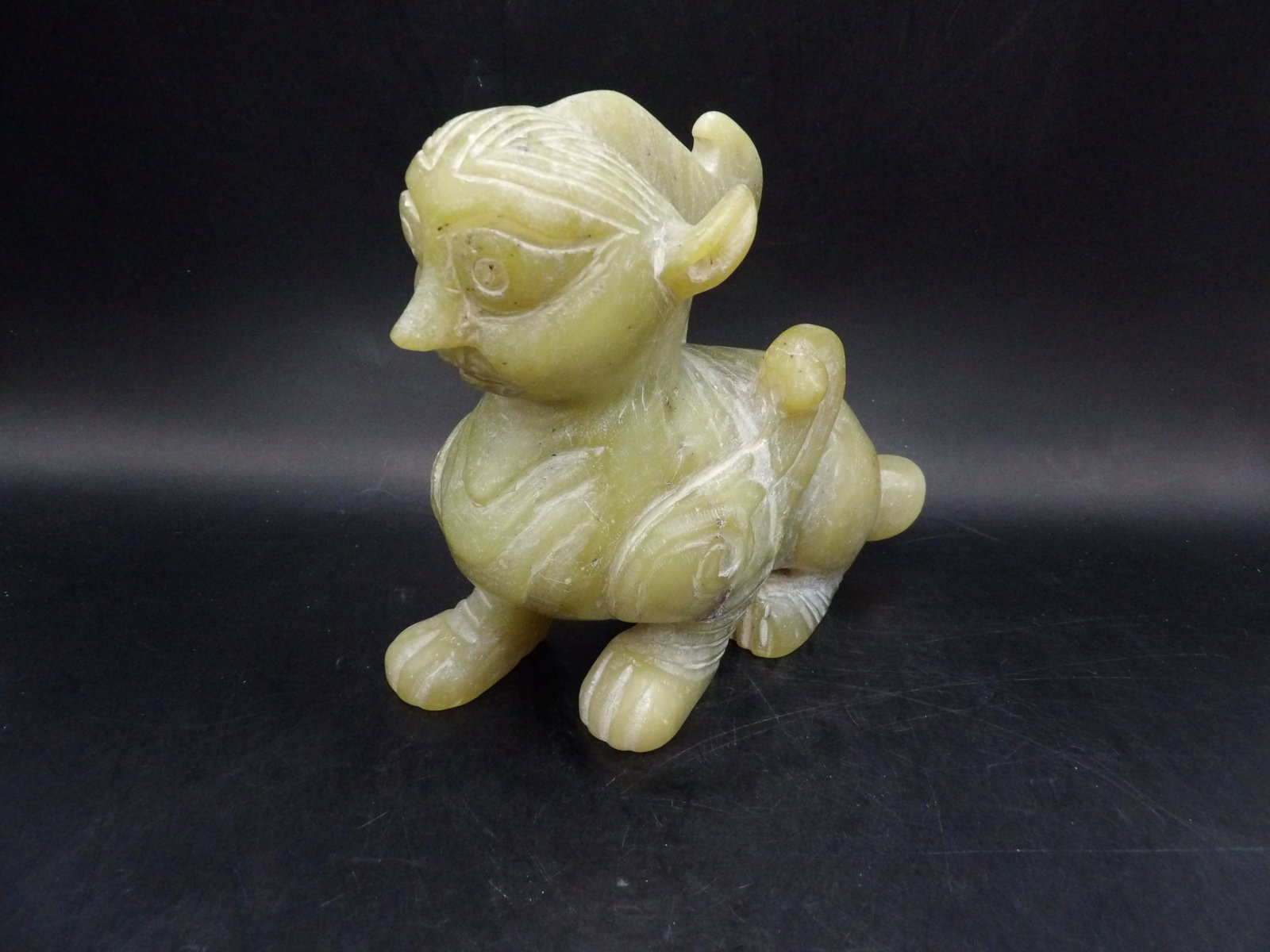 Chinese jade carving statue heavy: Size is 6 x 2.5 x 5.2 inches. 2.3 lbs. We will inhouse ship items to you very affordable and efficient. Select self-arrange shipping.