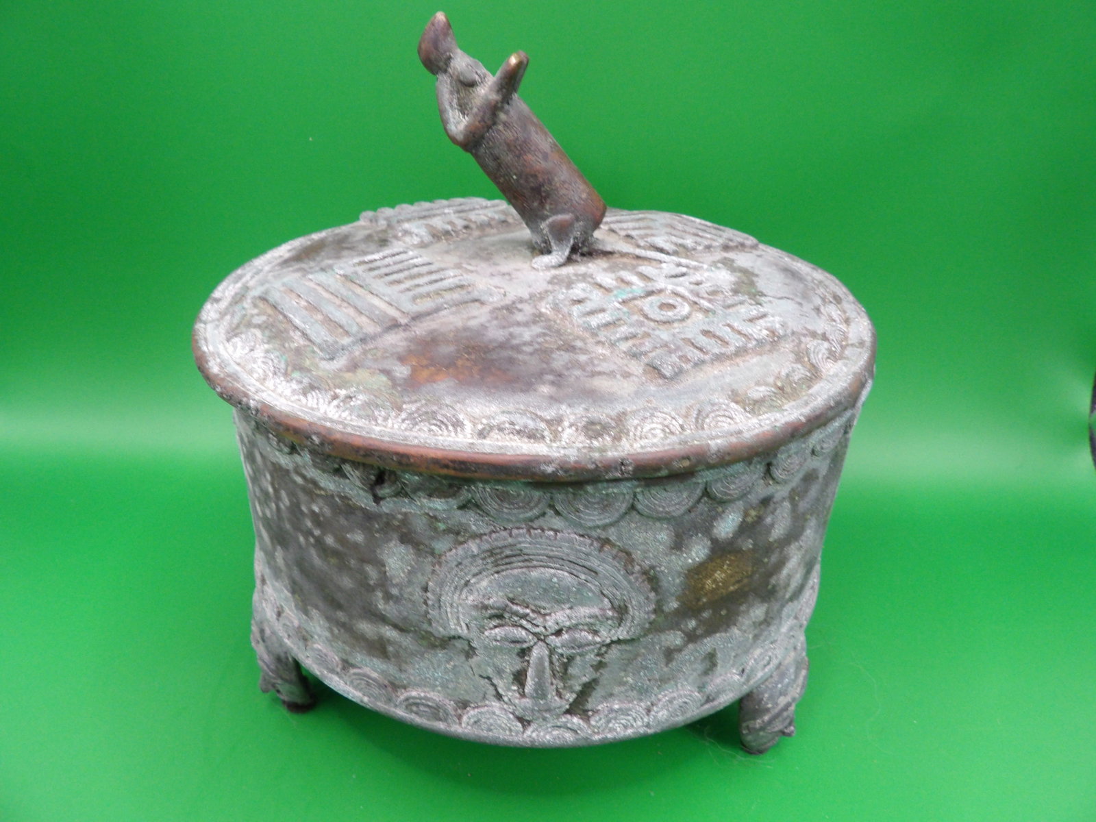 unusual antique bronze lidded container with face motif: Size is 6.5 x 6.5 x 6.8 inches. From Atlanta estate. We will inhouse ship items to you very affordable and efficient. Select self-arrange shipping.