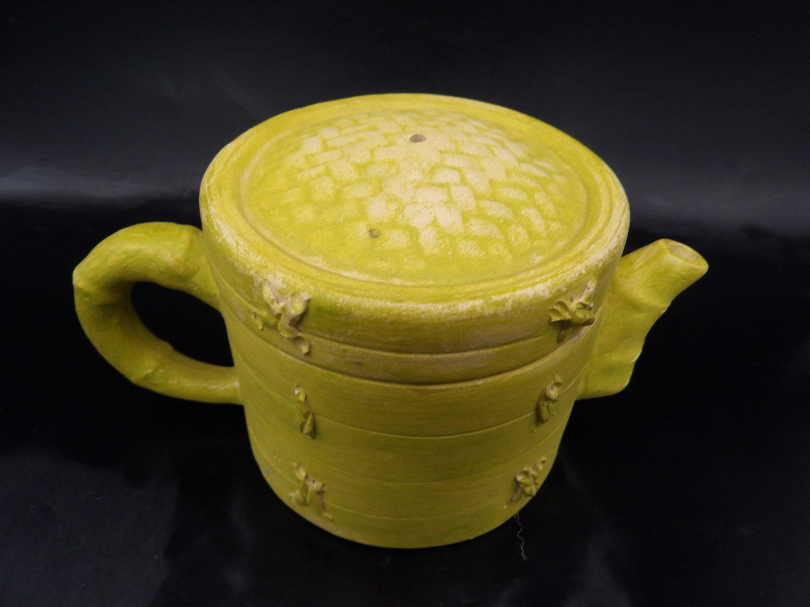 Chinese vintage Yixing teapot: 6 inches length. Probably missing the handle on the lid. We will inhouse ship items to you very affordable and efficient. Select self-arrange shipping.