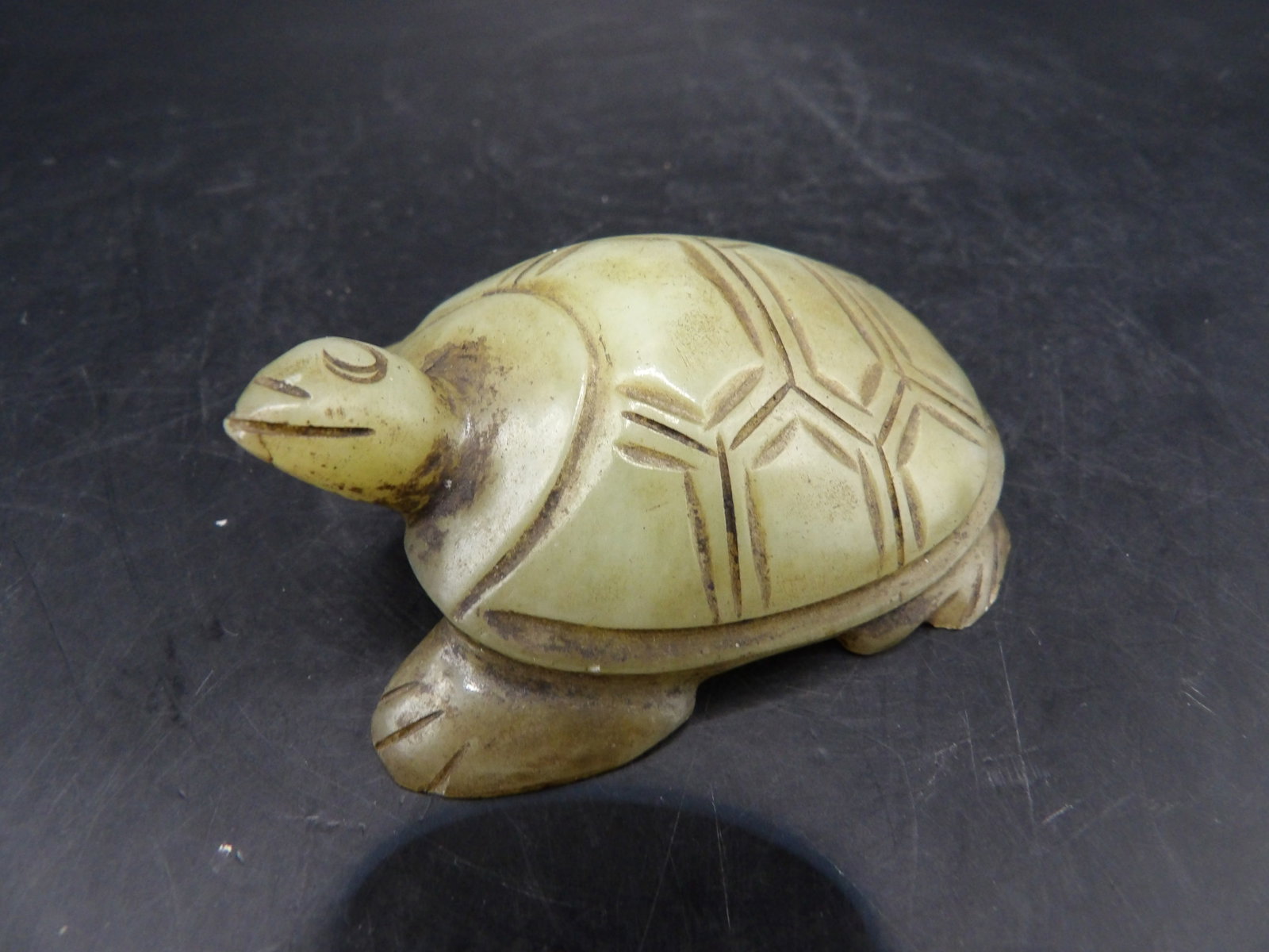 Chinese jade turtle carving statue: 2.5 inches length. 75 grams. We will inhouse ship items to you very affordable and efficient. Select self-arrange shipping.