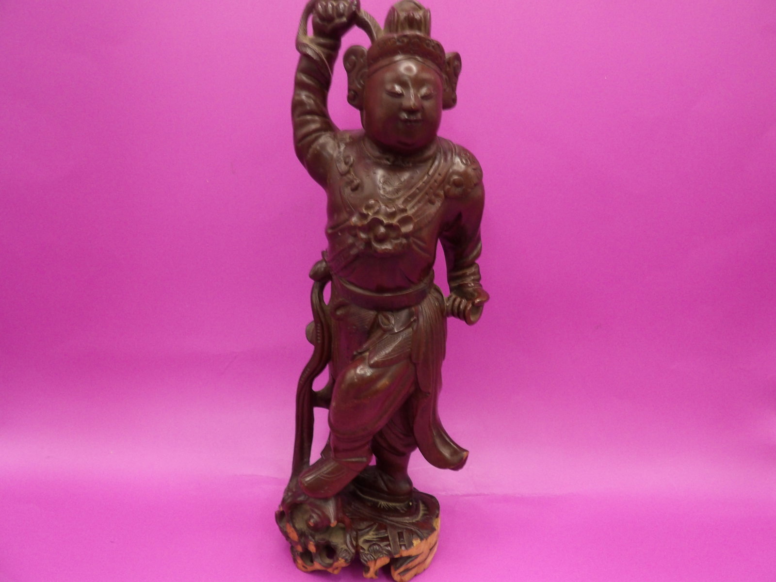 Chinese antique Zitan wood fine carved warrior statue: 10 inches height. We will inhouse ship items to you very affordable and efficient. Select self-arrange shipping.