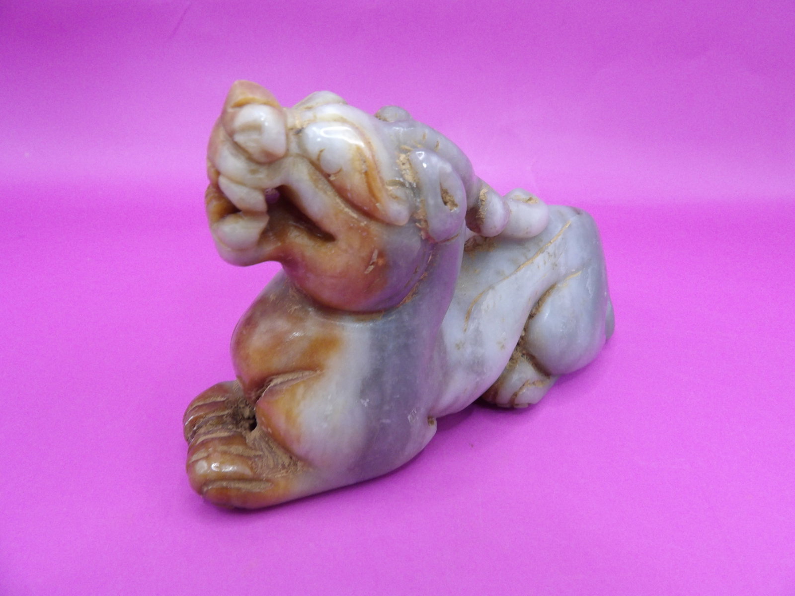 Chinese jade beast carving: 4.5 inches length. 349 grams. We will inhouse ship items to you very affordable and efficient. Select self-arrange shipping.