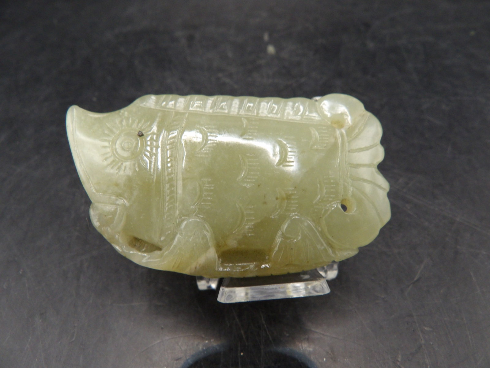 Chinese jade carved fish pendant: 2.3 inches length. 39 grams. We will inhouse ship items to you very affordable and efficient. Select self-arrange shipping.