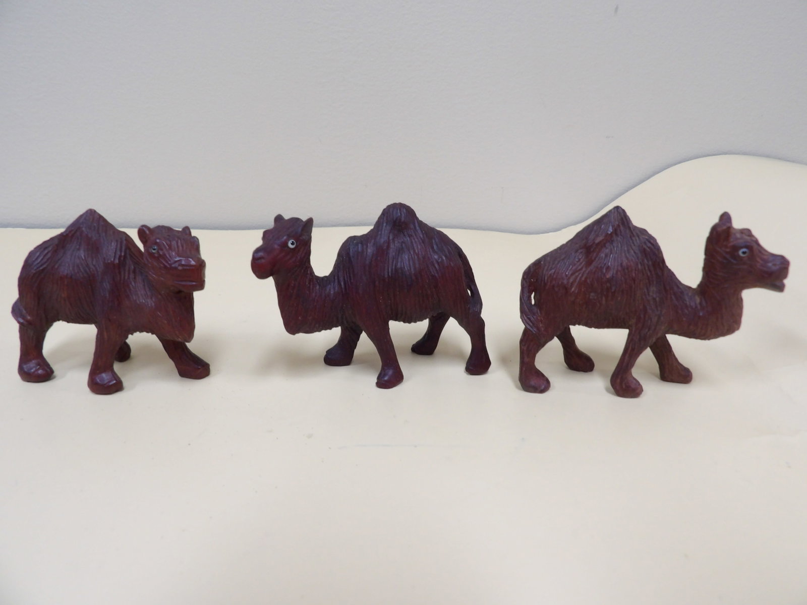 lot of 3 Chinese carved wooden camels (1 of 5)