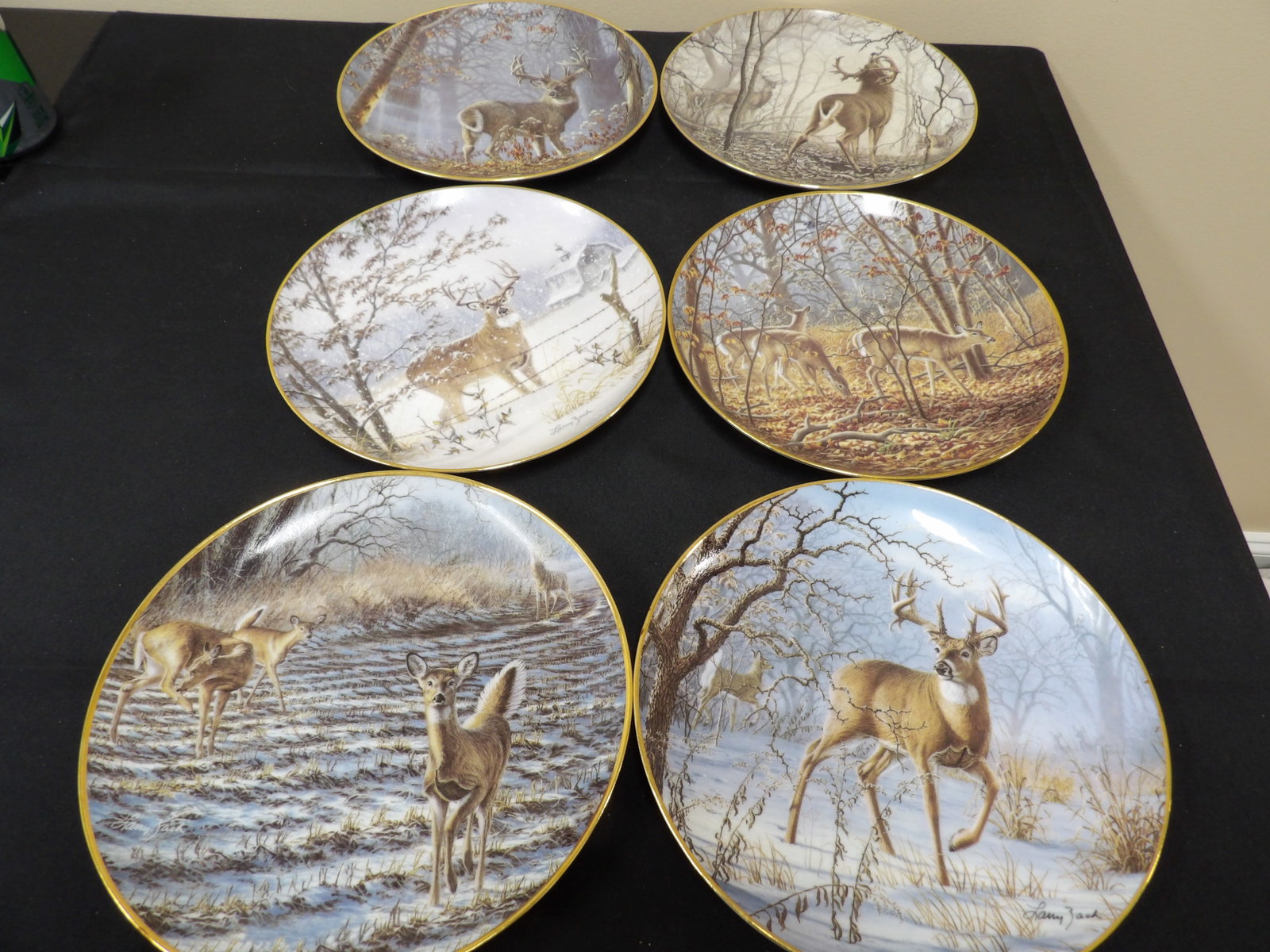 lot of 6 limited edition Danbury Mint "Whitetail Splendor" plates by Larry Zach with gold trim: 8 inches diameter. We will inhouse ship items to you very affordable and efficient. Select self-arrange shipping.