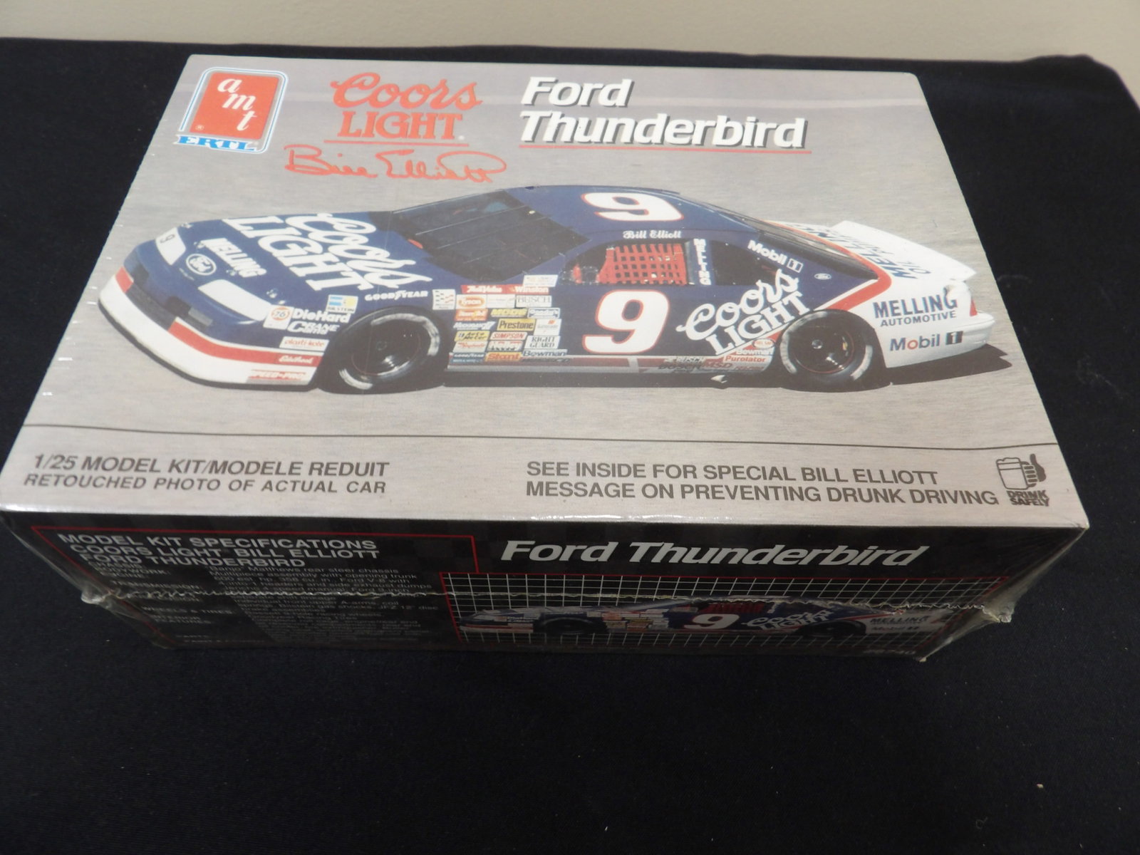 AMT Ford Thunderbird 1/25 model kit - Unopened in original packaging: Unopened. 9.2 inches length box. We will inhouse ship items to you very affordable and efficient. Select self-arrange shipping.