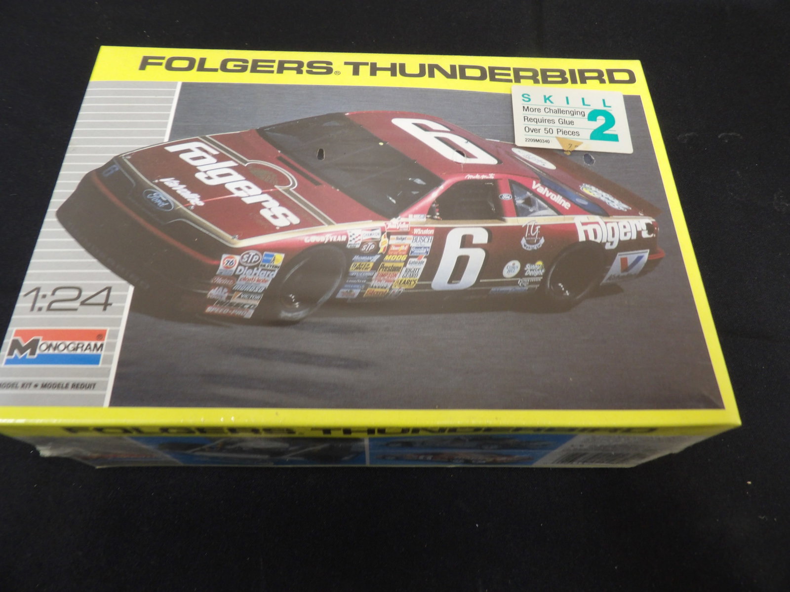Monogram Folgers Thunderbird 1:24 model kit - Unopened: Unopened in original packaging. 9.2 inches length box. We will inhouse ship items to you very affordable and efficient. Select self-arrange shipping.