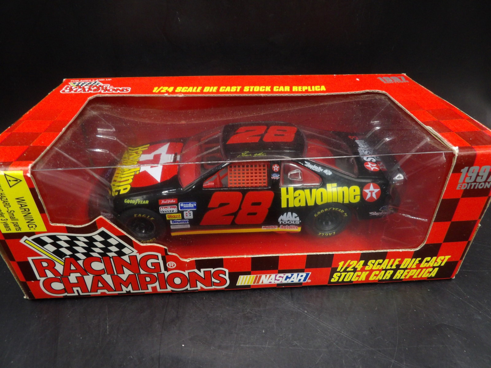 Racing Champions 1:24 1997 edition #28 Havoline Nascar stock car driven by Ernie Irvin: In original box. 10 inches length box. We will inhouse ship items to you very affordable and efficient. Select self-arrange shipping.