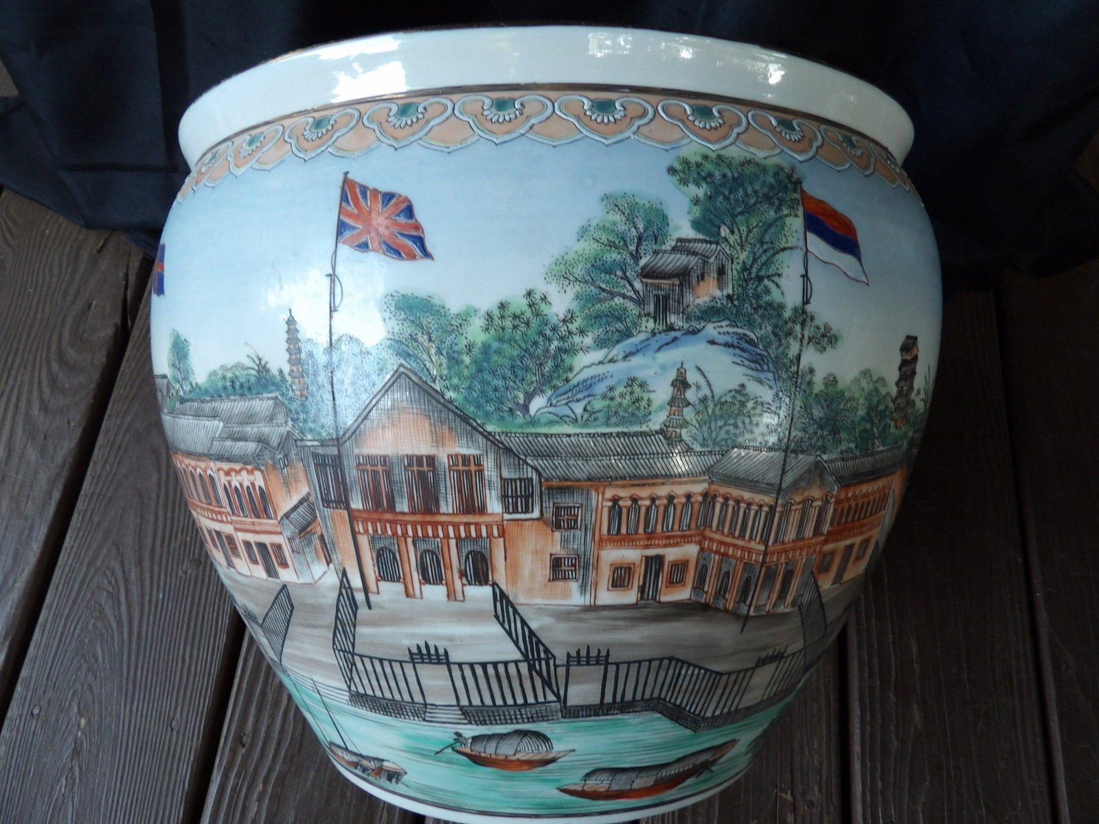 Chinese export porcelain jardiniere fish bowl with architectural flag deco Qing dynasty Guangxu mark: Approx size is 15 x 15 x 12 inches.