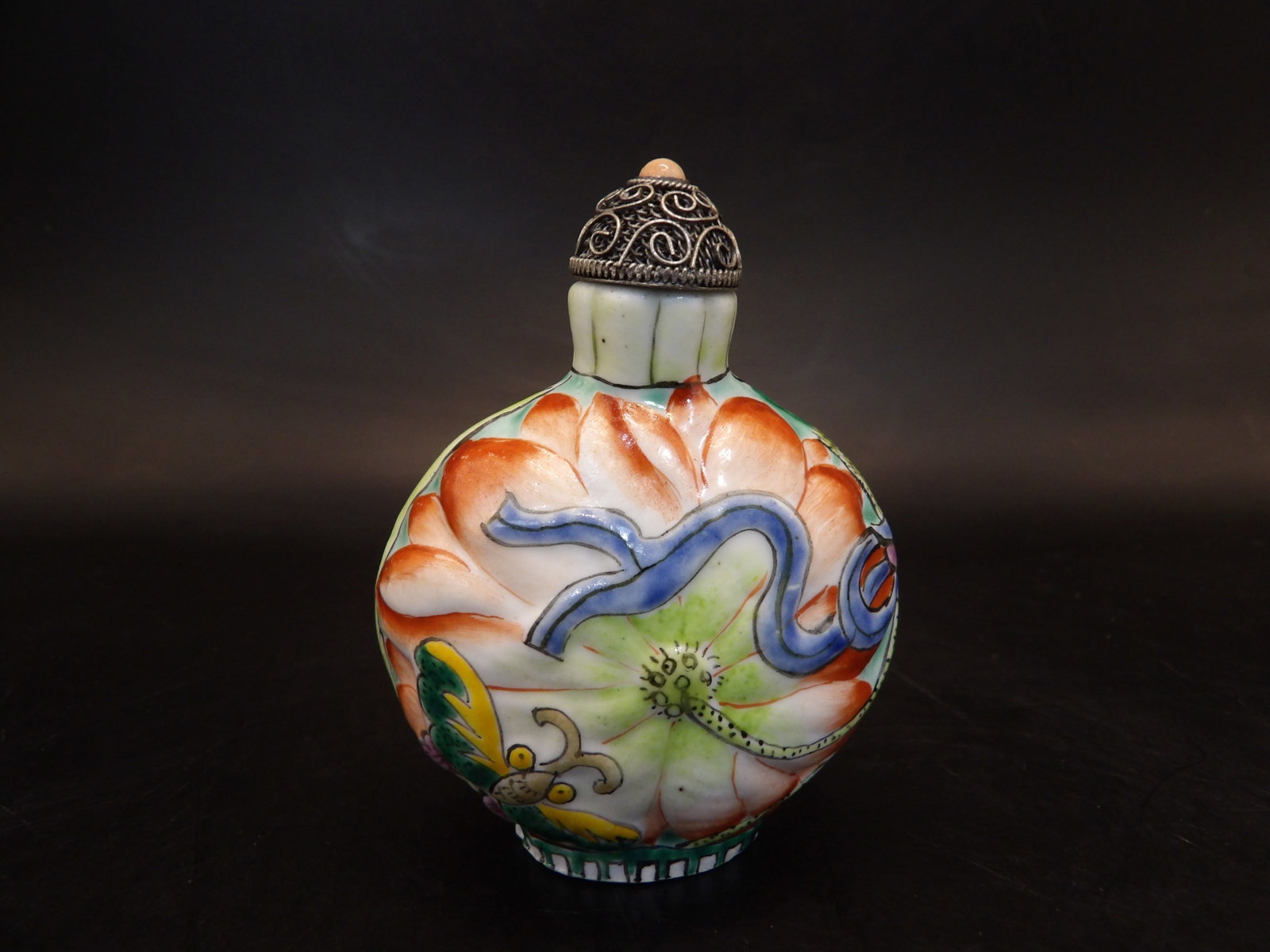 Chinese porcelain lotus dragonfly snuff bottle: 2.4 inches height.