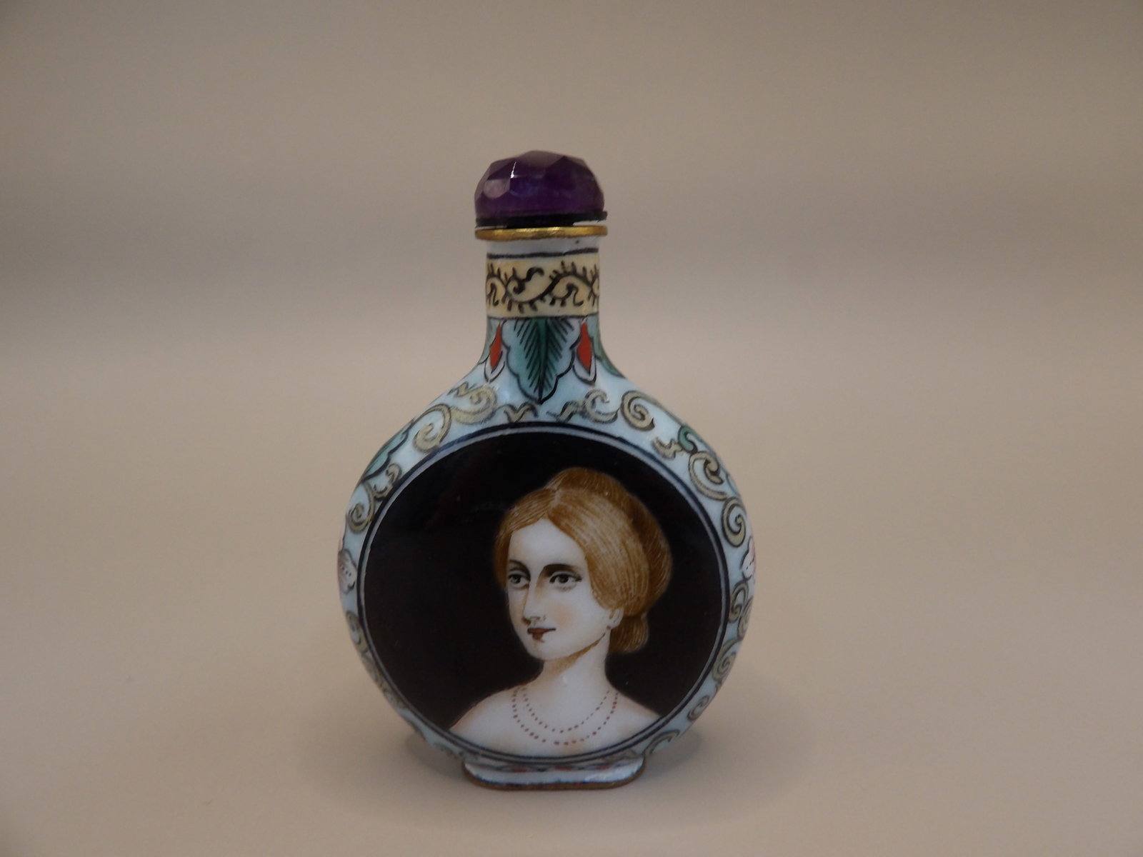 fine Chinese antique copper enamel hand painted European lady portrait snuff bottle amethyst stopper: 2.4 inches height.