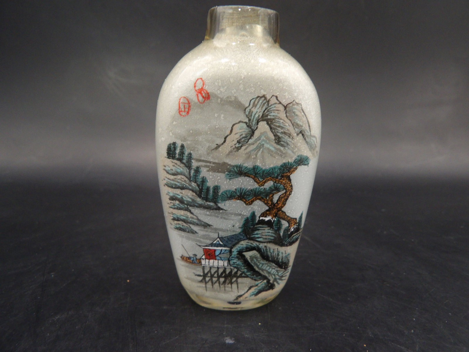 Chinese reverse inside hand painted glass snuff bottle: 2.8 inches height.