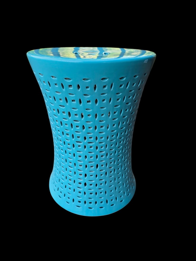 Chinese reticulated blue glazed porcelain garden stool: 17.2 inches height. We will inhouse ship items to you very affordable and efficient. Select self-arrange shipping.