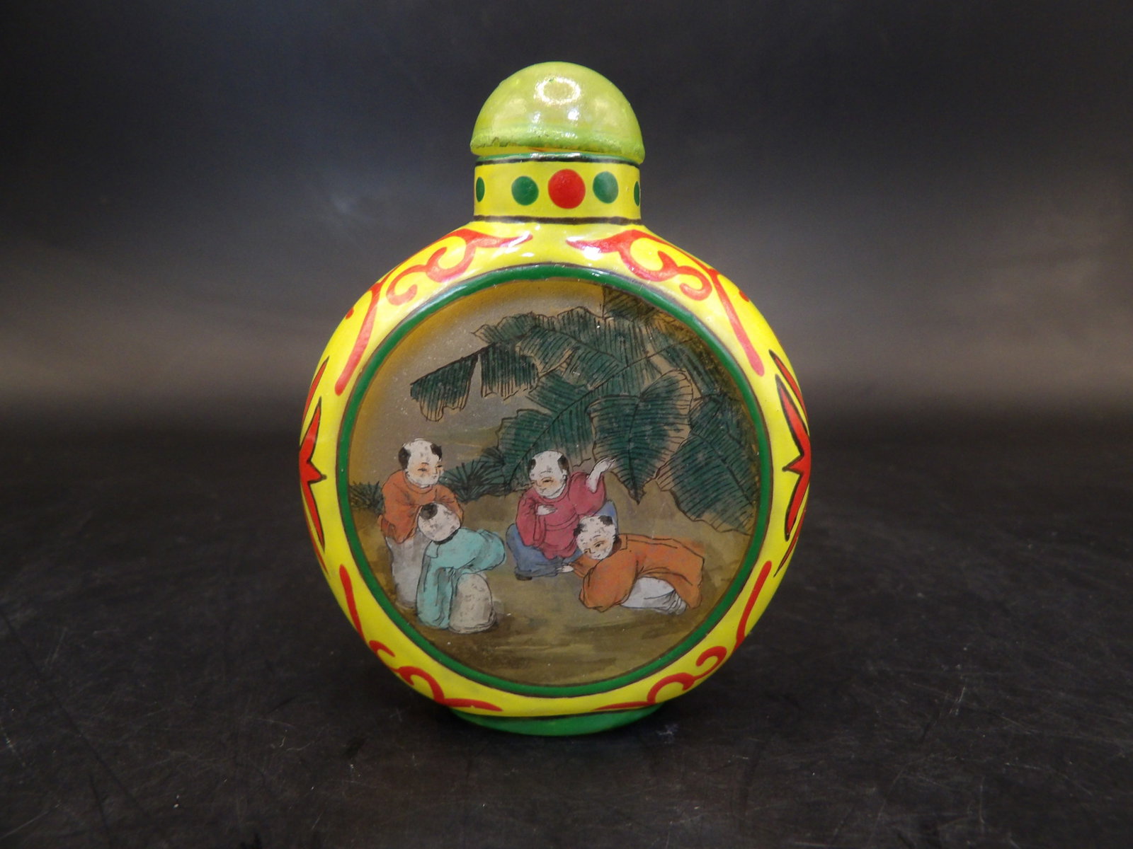 Chinese reverse inside hand painted with children playing scene glass snuff bottle: 2.3 inches height.