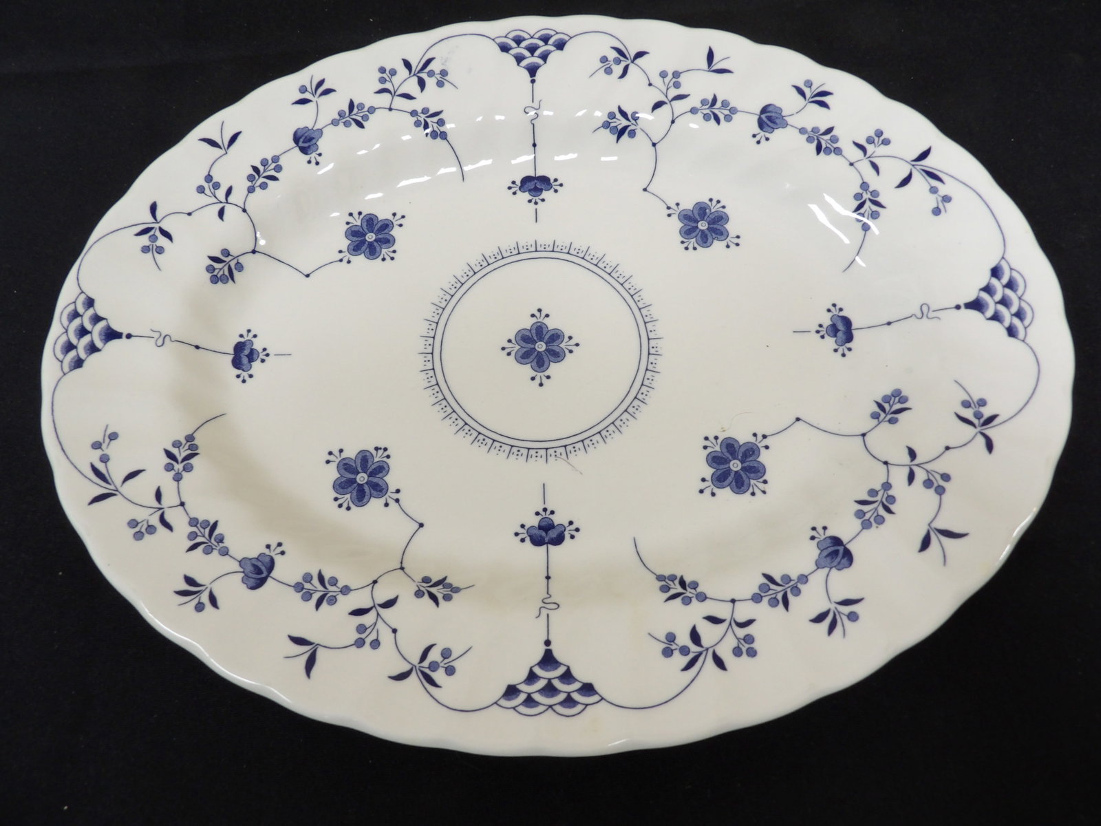 Churchill made in Staffordshire England oval serving platter: 12 inches length.