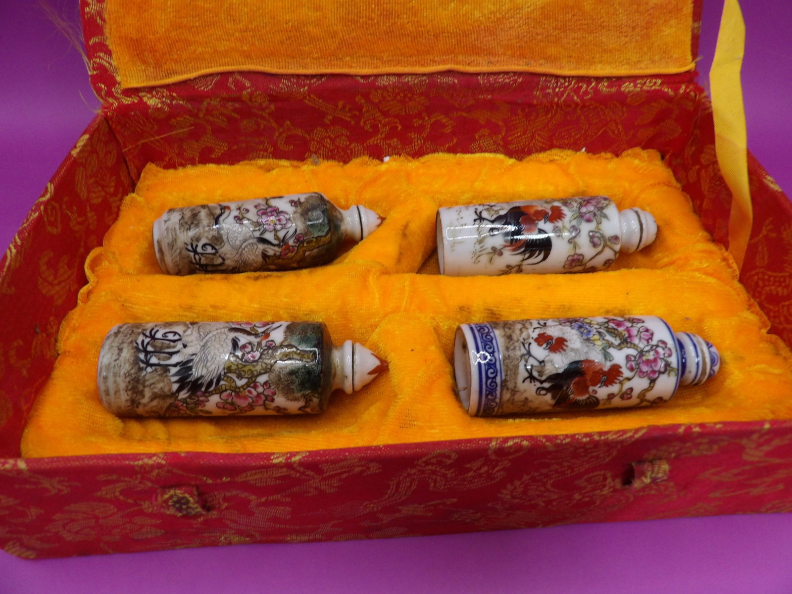 well hollowed Chinese carved agate snuff bottle with raised rabbit and lingzhi motifs: 2 inches height.