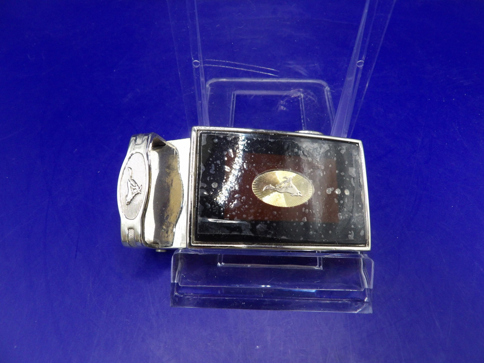 vintage metal belt buckle with embossed motif unused **** Entire auction is No Reserve.