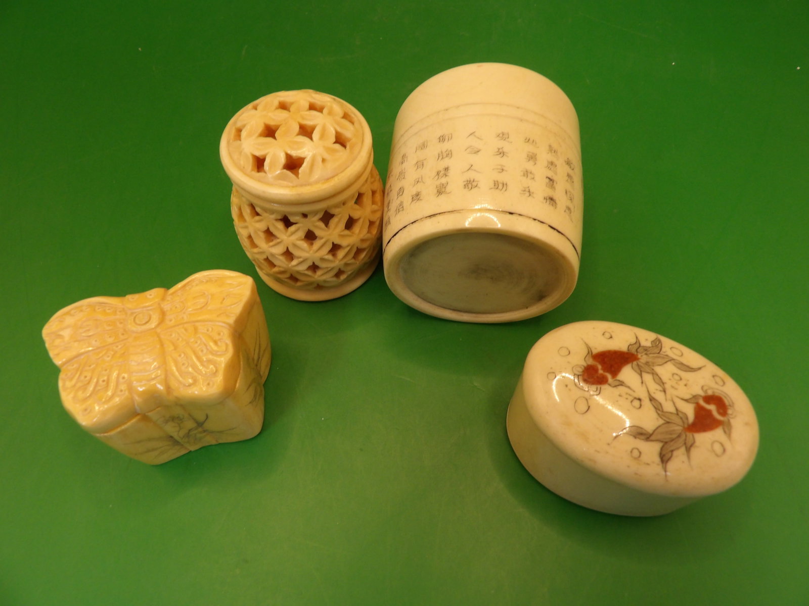 lot of 4 Chinese or Japanese fine carved trinket boxes