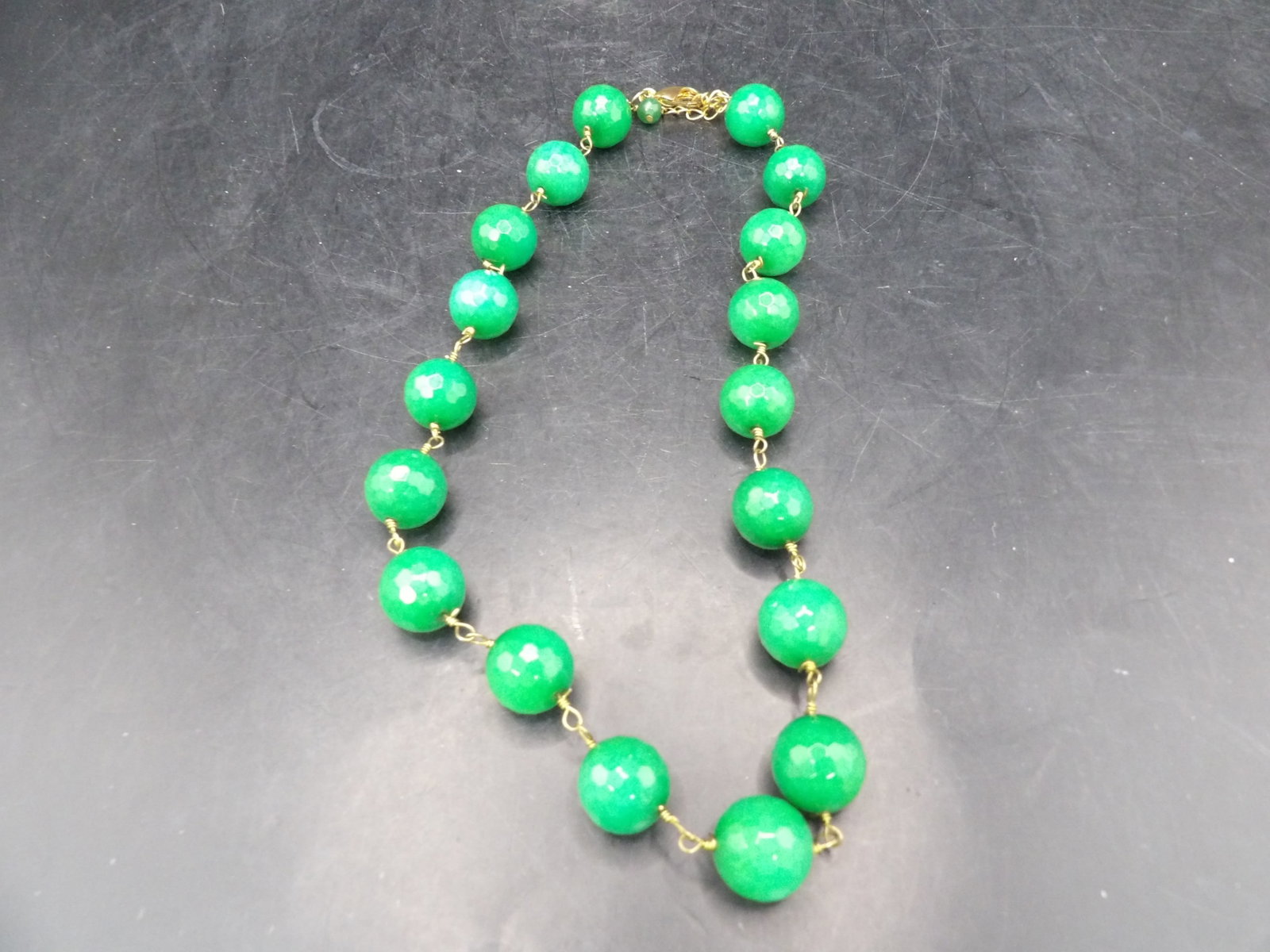 Chinese jadeite jade carved beaded necklace: 17 inches necklace with 2 inches extender. 70 grams. Gem test tested as jadeite jade.